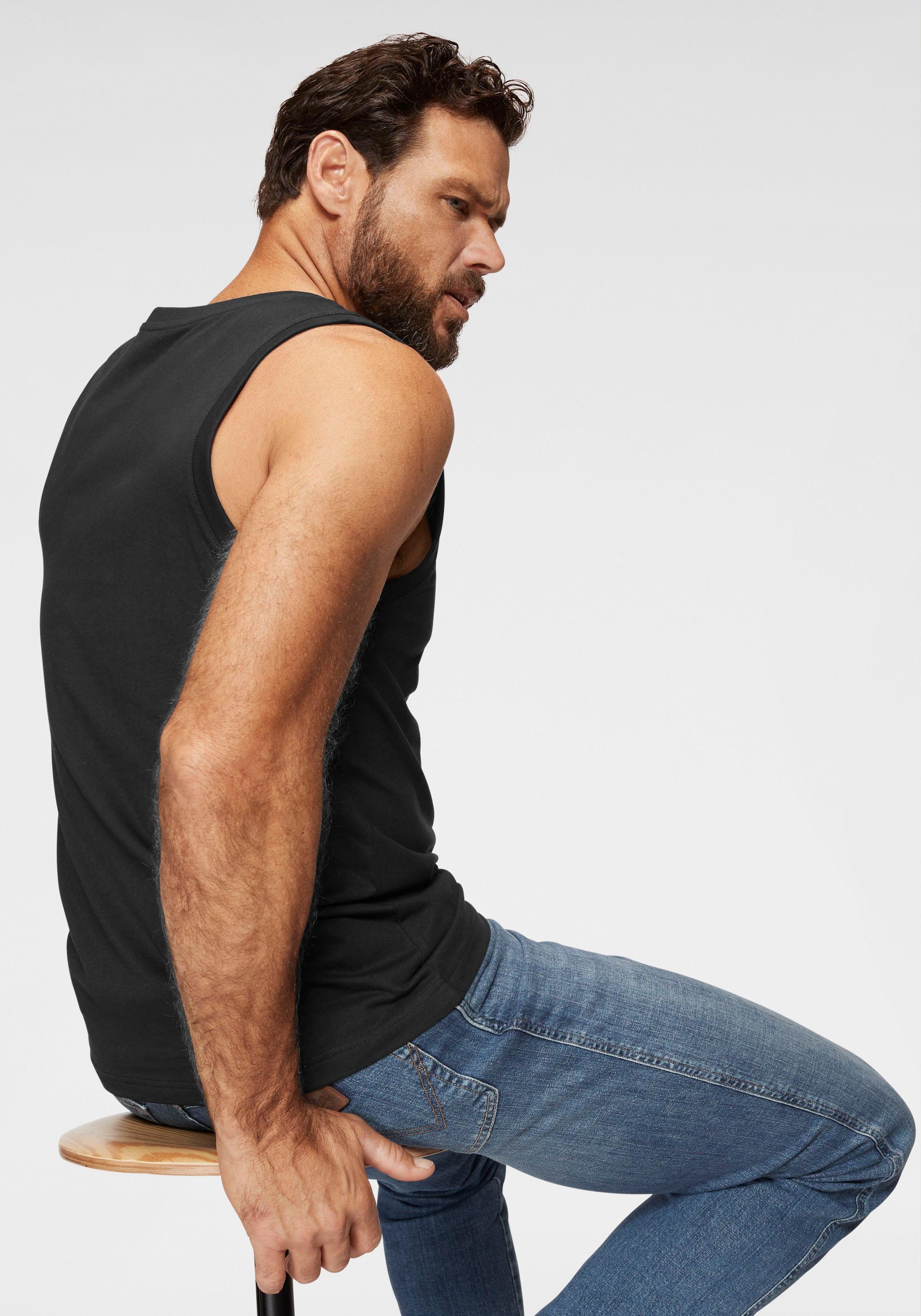 Man's World Muscleshirt (3er-Pack) schmal geschnitten, Rundhalsausschnitt, aus 100% Baumwolle