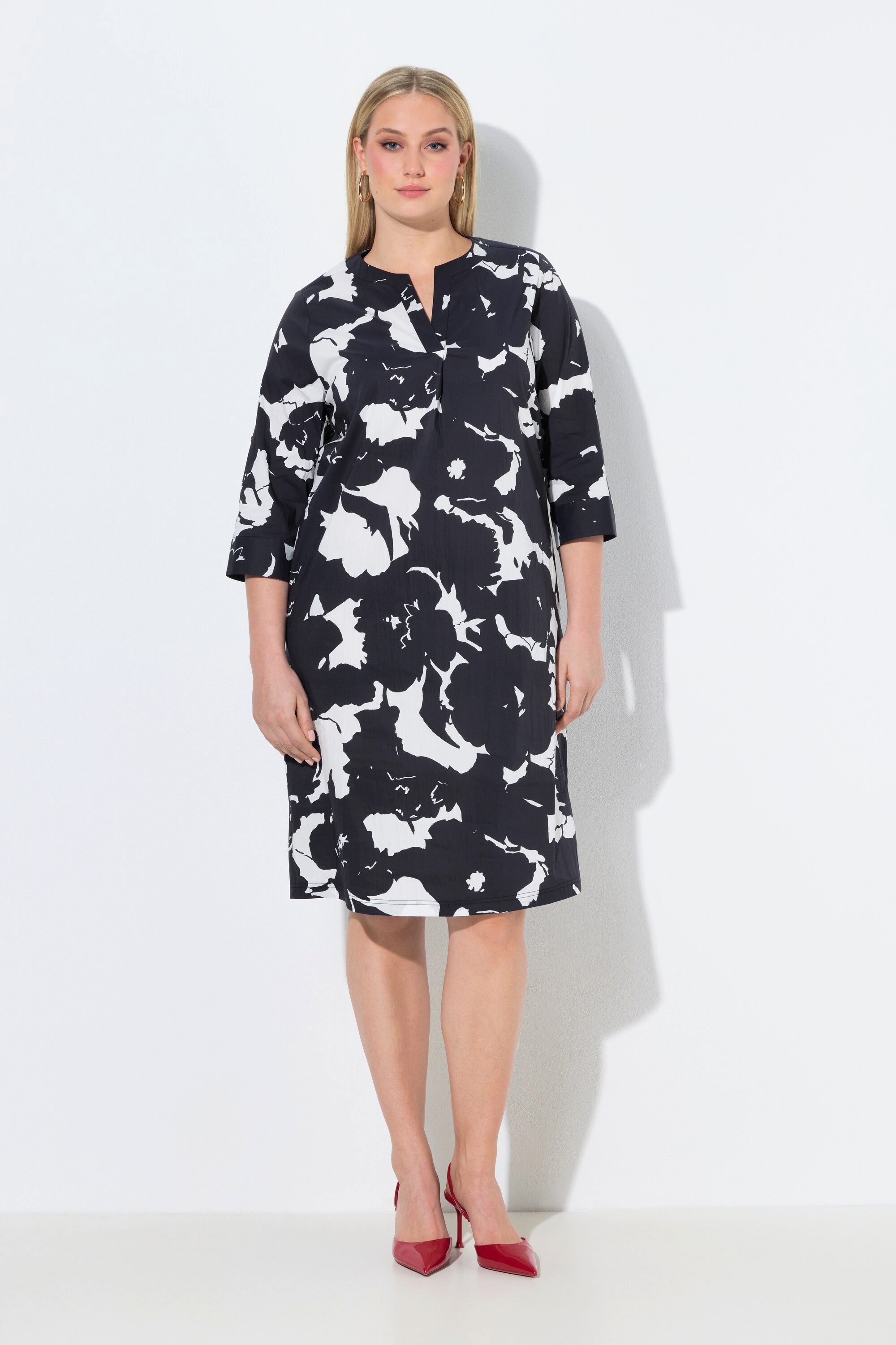 Ulla Popken Minikleid Tunika-Kleid Blüten Tunika-Ausschnitt 3/4-Arm