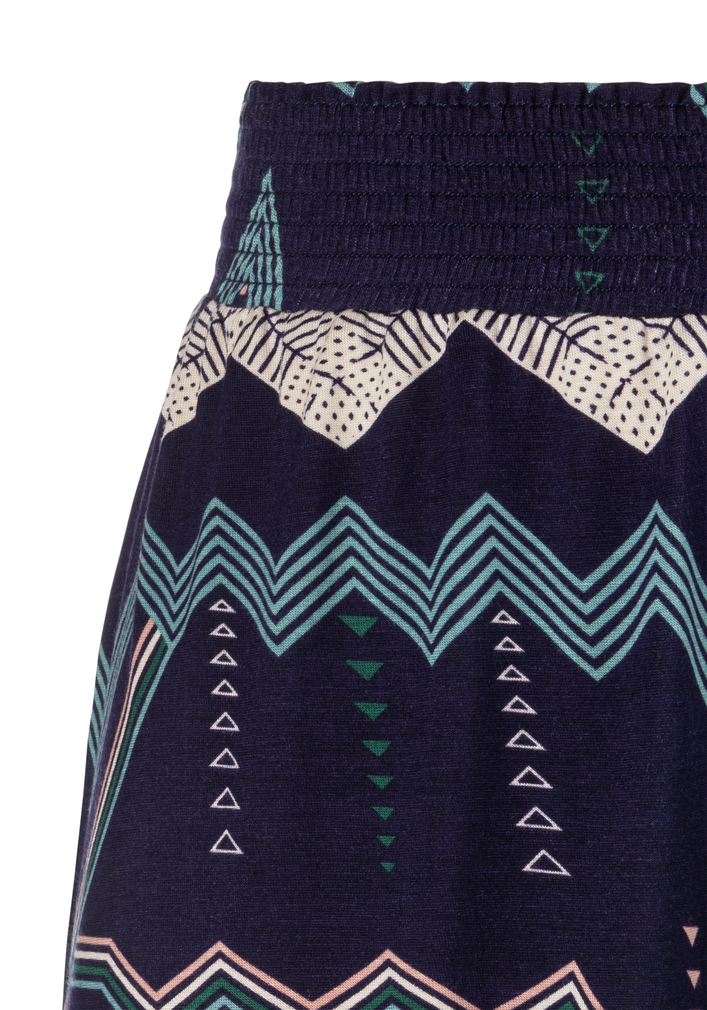 LASCANA Pyjamashorts mit grafischem Zick-Zack Muster