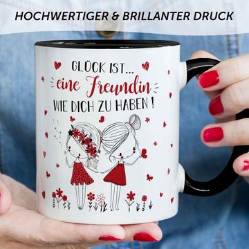 GRAVURZEILE Tasse mit Spruch Glück ist eine Freundin, - Persönliches Geschenk für Freundinnen - Schwarz & Weiß