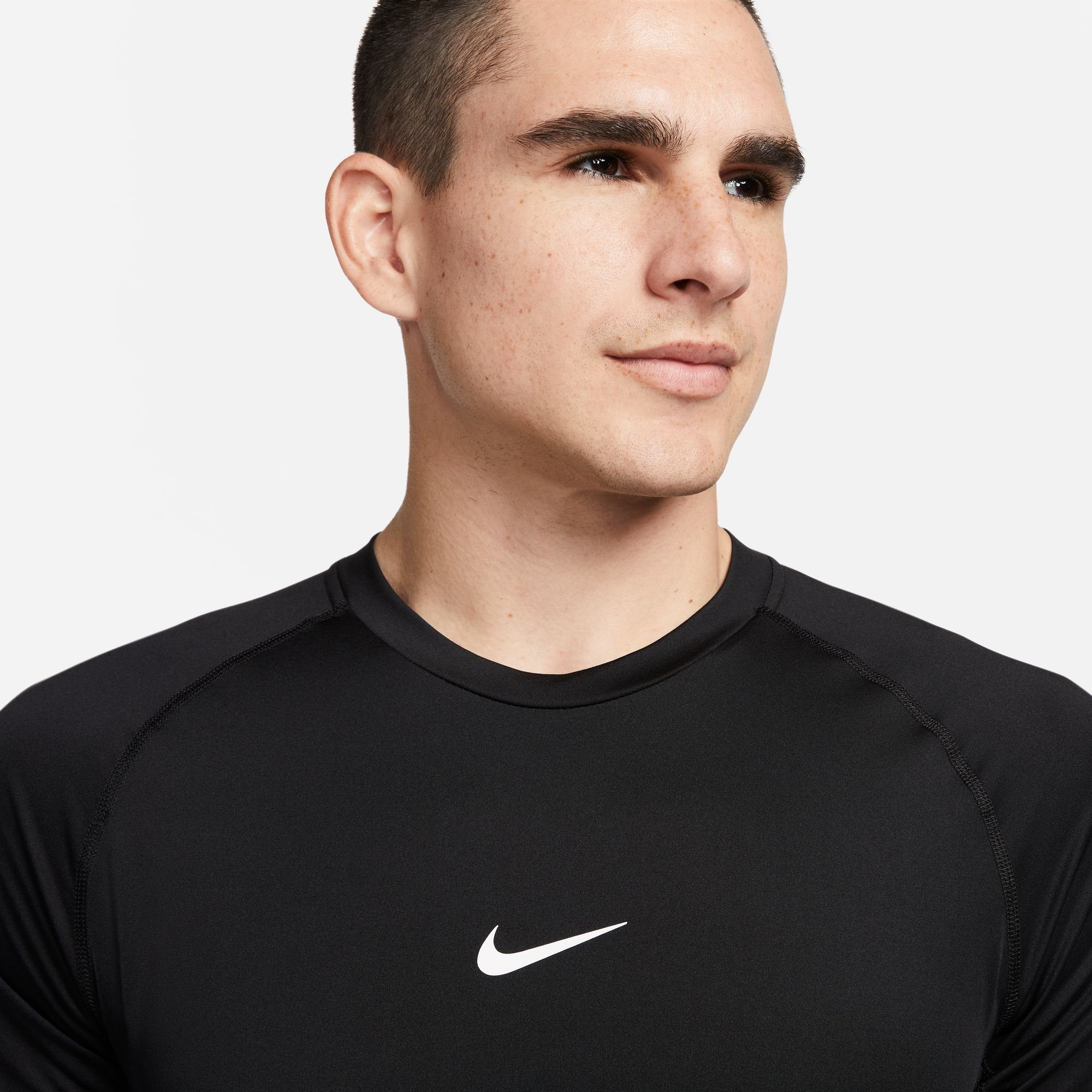 DRI-FIT SHORT-SLEEVE Nike MEN'S Trainingsshirt PRO SLIM TOP