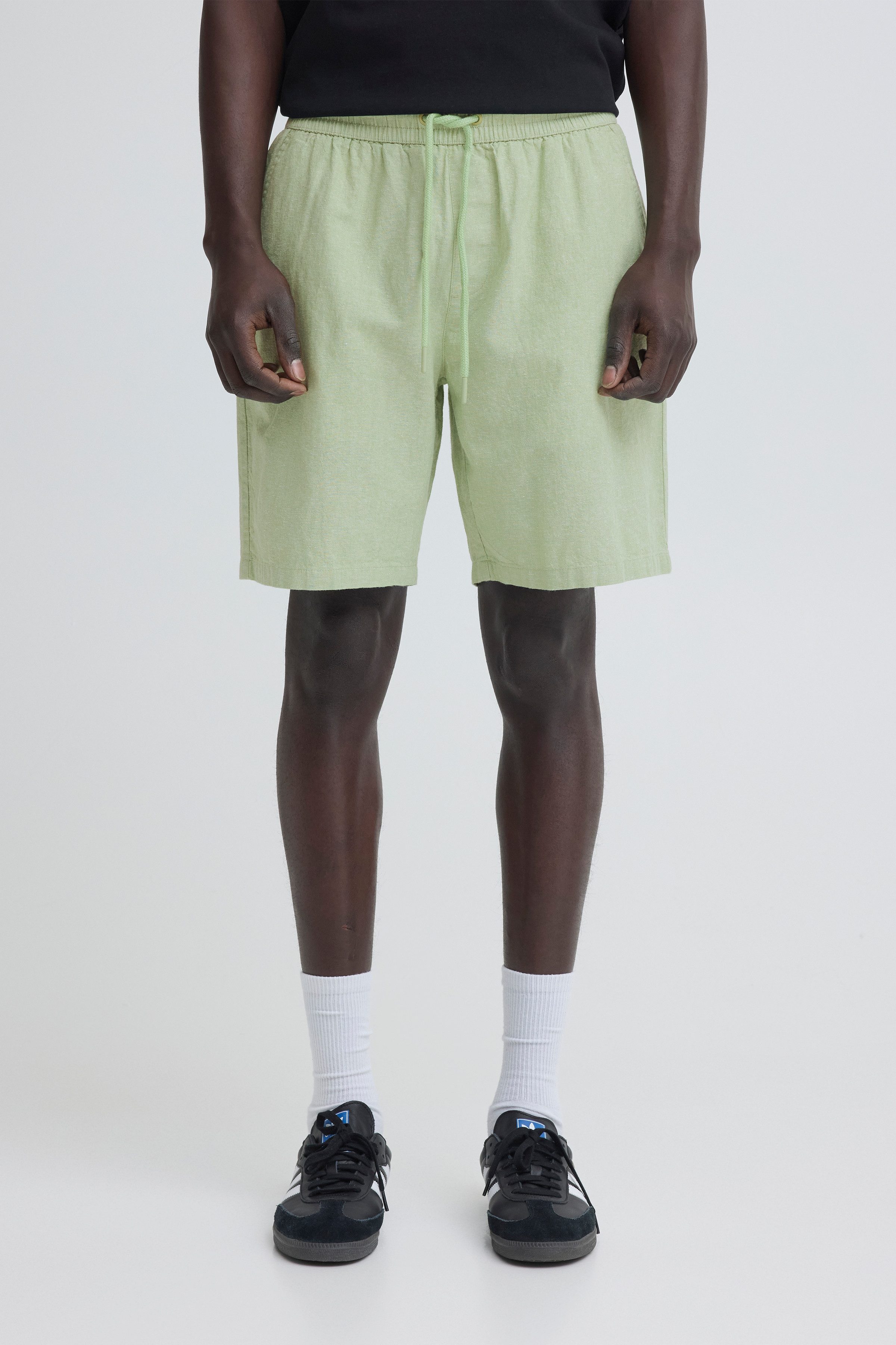 Blend Bermudas BHABAN LIN SHORTS PP NOOS in sommerlicher Leinen-Optik