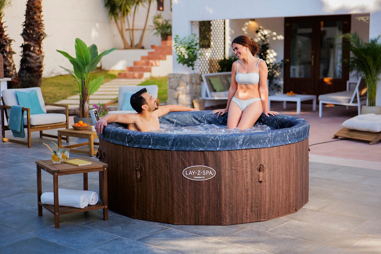 Bestway Whirlpool LAY-Z-SPA® Toronto AirJet™, (Set, 1-tlg., Inkl. App-Steuerung, für max. 7 Personen), Ø 190 x 70 cm