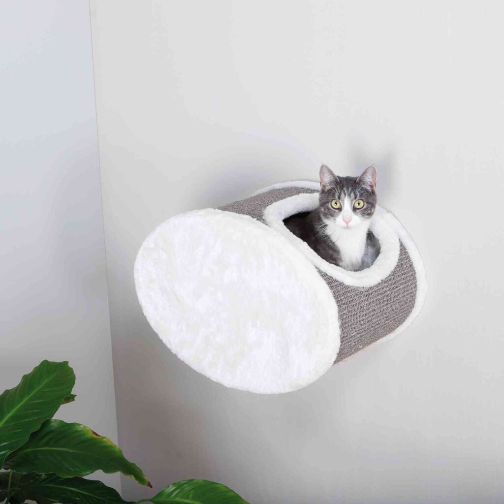TRIXIE Katzen-Kletterwand Kuschelhöhle zur Wandmontage - weiß/grau - 42 × 29 × 28 cm