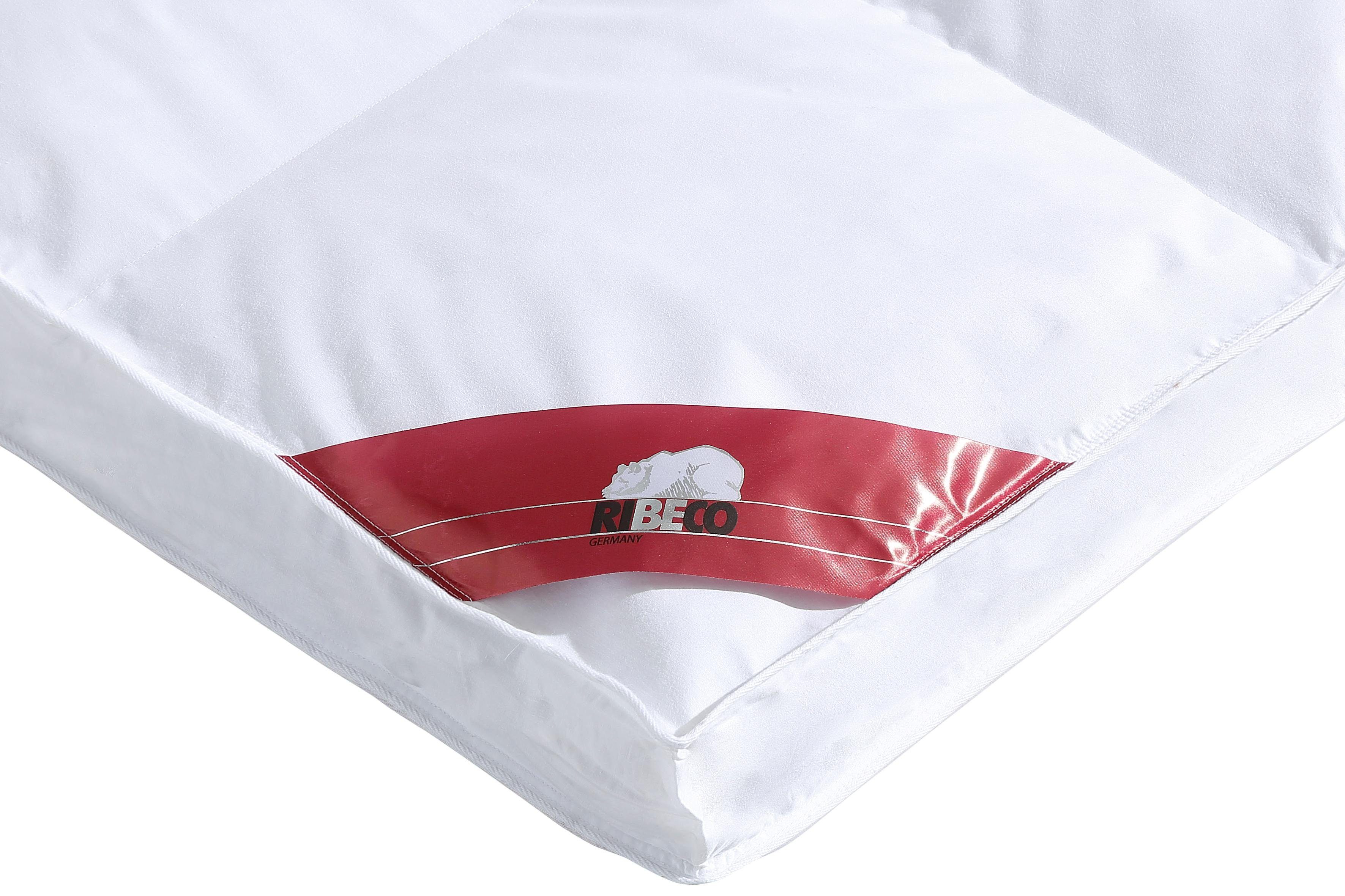 RIBECO Federbettdecke extra prall, Bettdecken optimal für den Winter, Füllung: 90% Federn und 10% Daunen, Bezug: 100% Baumwolle, Bettdecke in 135x200 und 155x220cm Topseller, Made in Germany