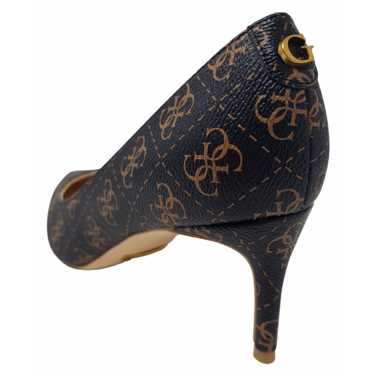Guess Bravo 3 Pumps