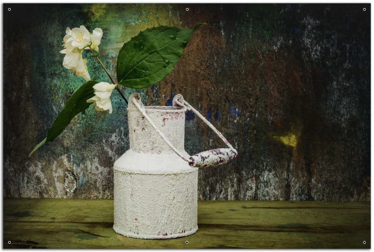 Wallario Sichtschutzzaunmatten Jasmin Blumen in einer alten Milchkanne