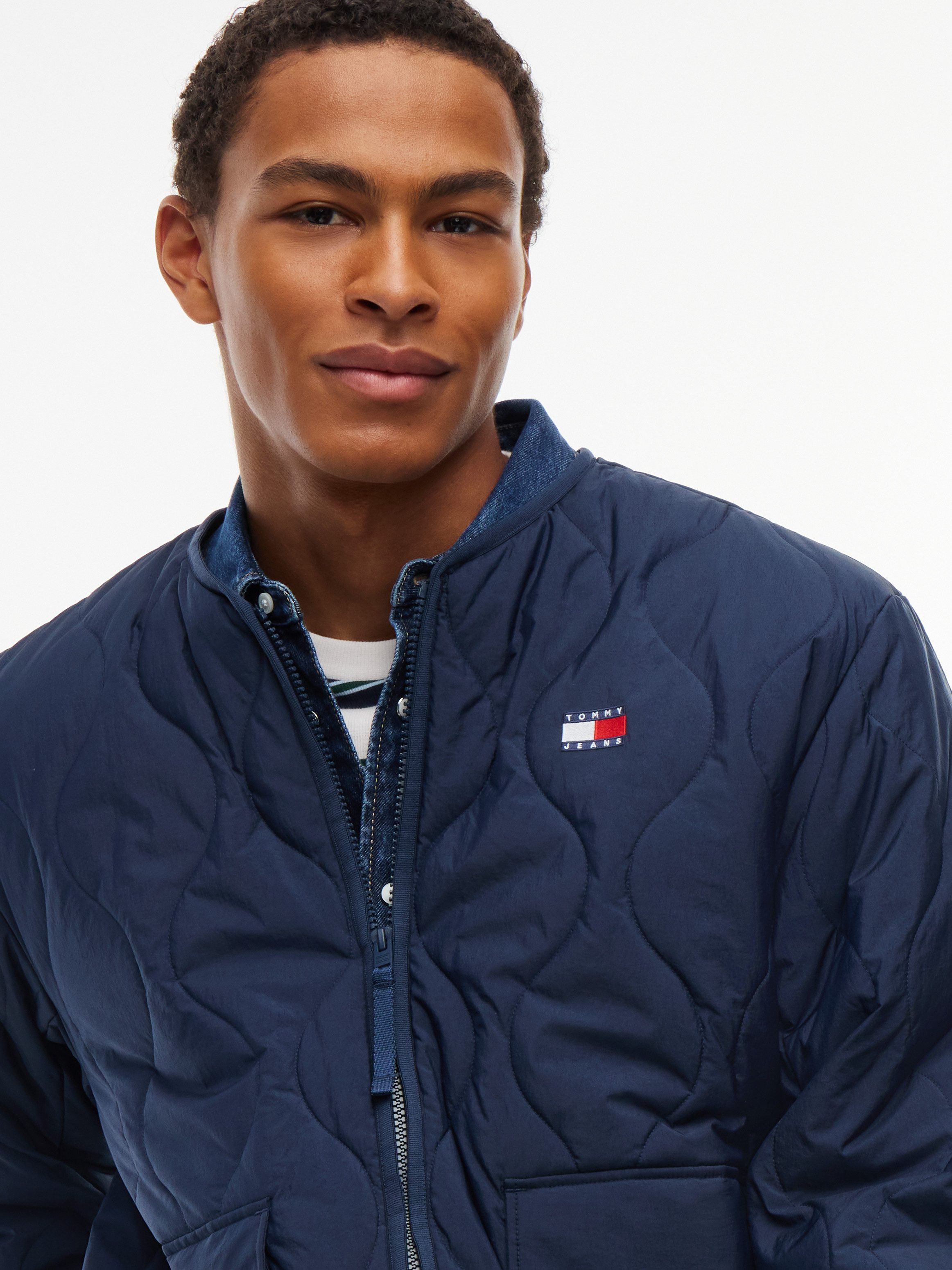 Tommy Jeans Steppjacke QUILTING CITY JACKET Regular fit mit Klappentaschen