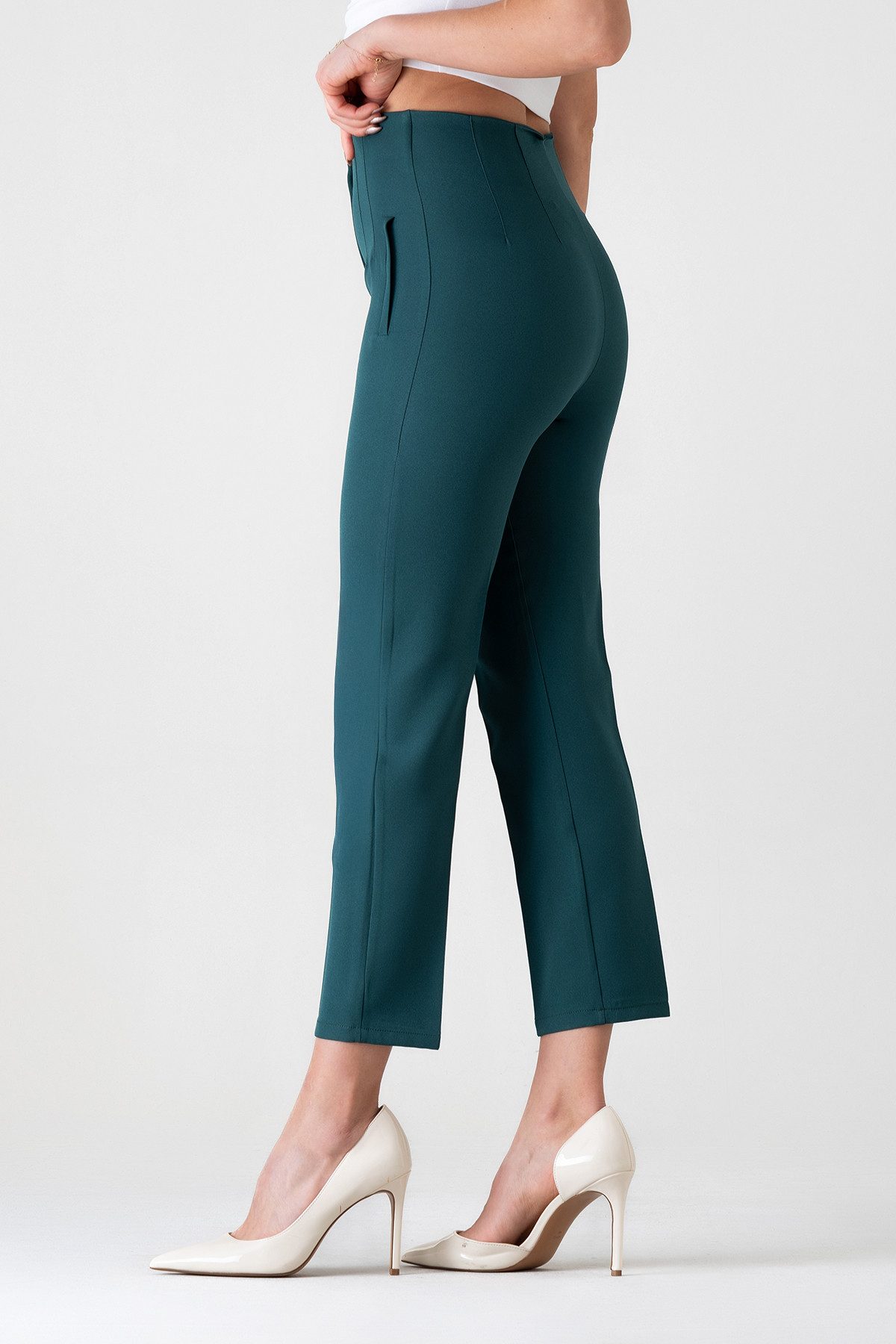 fashionshowcase Bügelfaltenhose Damen Hose Elegant Slim Fit Stretch mit V-Detail Elegante Bügelfalten, V-Ausschnitt hinten