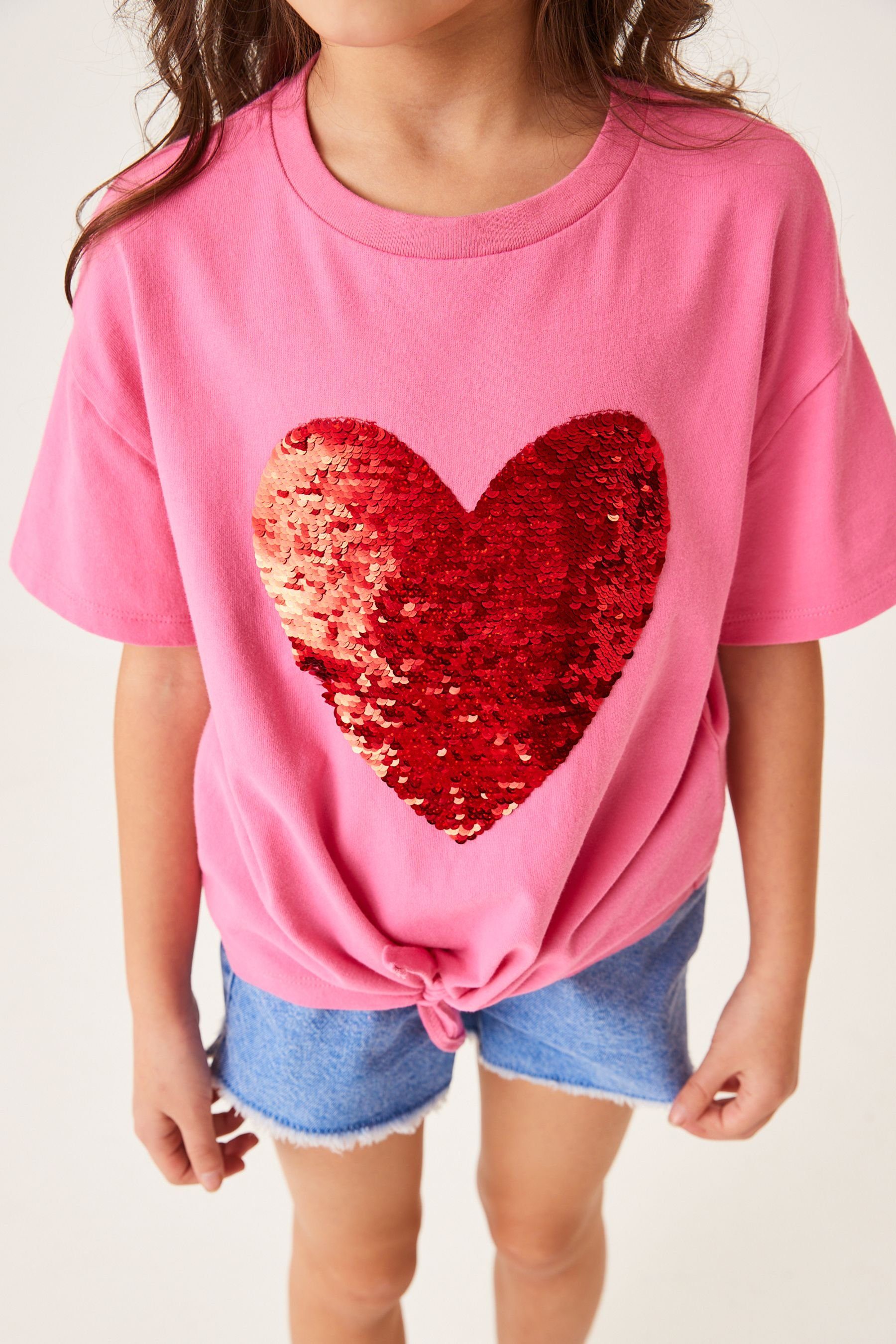 Next mit glänzendem Paillettenherz Pink/Red T-Shirt (1-tlg) Heart T-Shirt