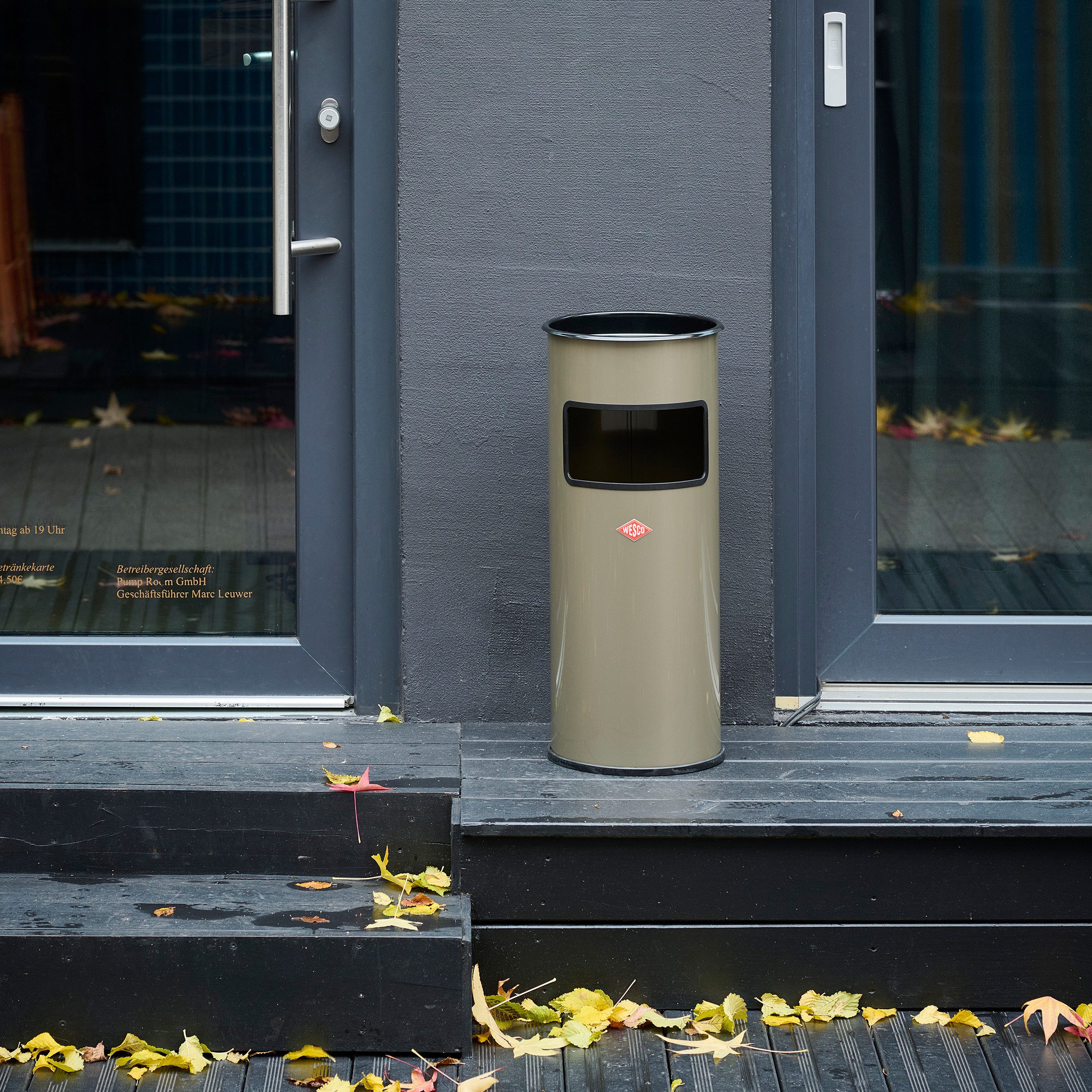 WESCO Aschenbecher Standascher 30 L, mit Sieb, mit Einwurfschlitz und herausnehmbarem Sieb