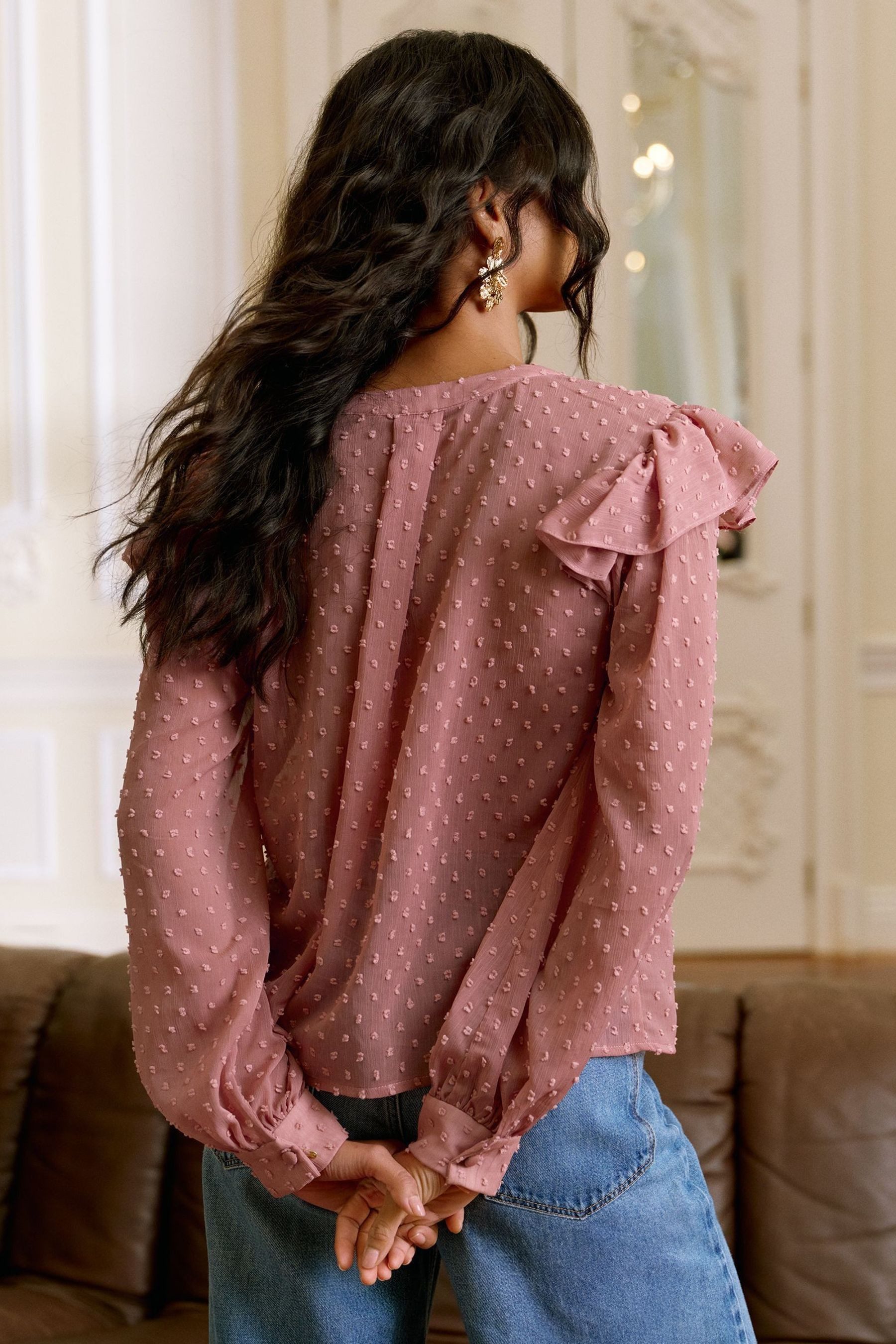 LIPSY Rüschenbluse Lipsy Gerüschte Bluse aus Noppengarn, Regular (1-tlg)