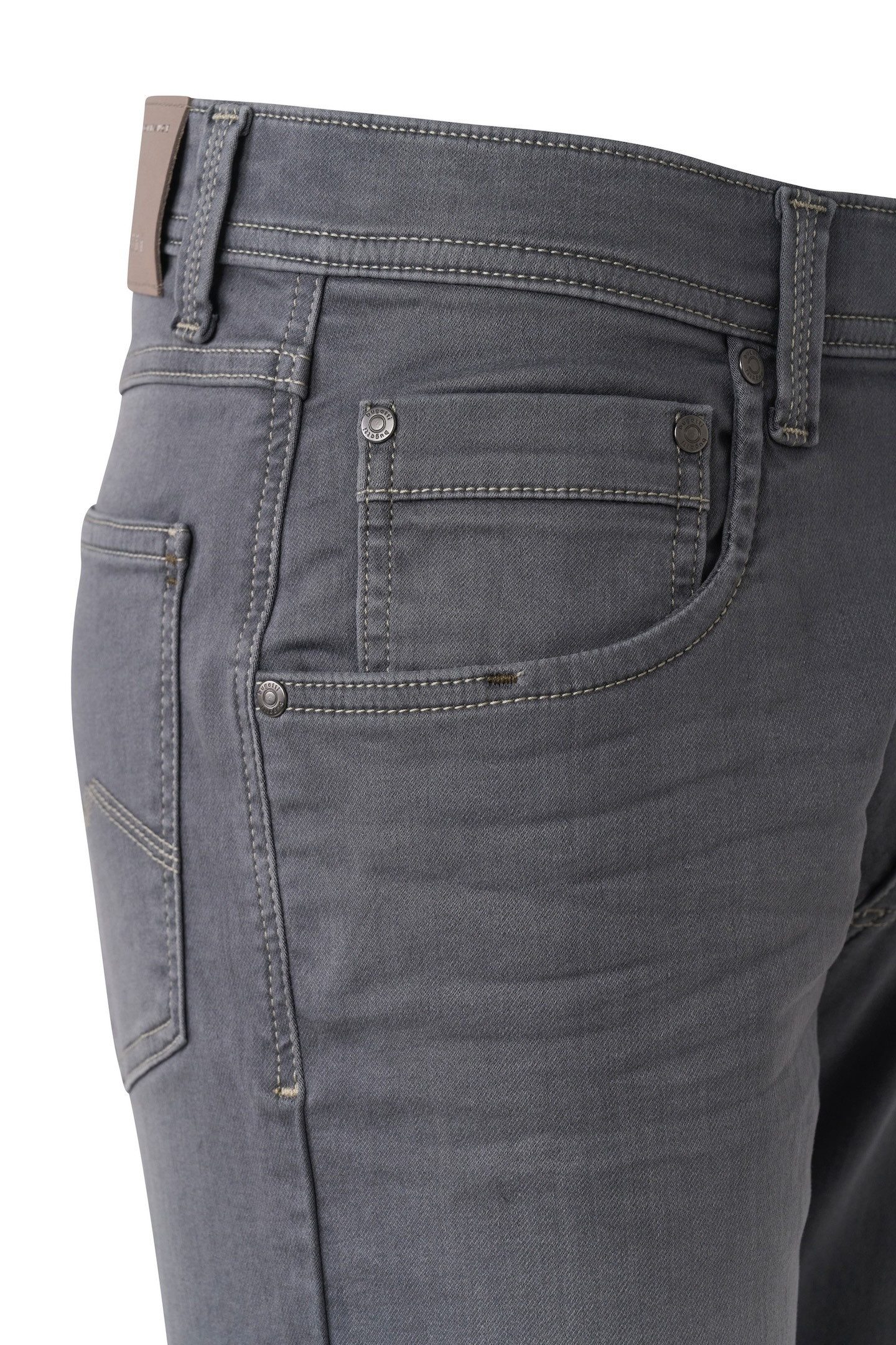 bugatti Bermudas im Used-Wash-Design