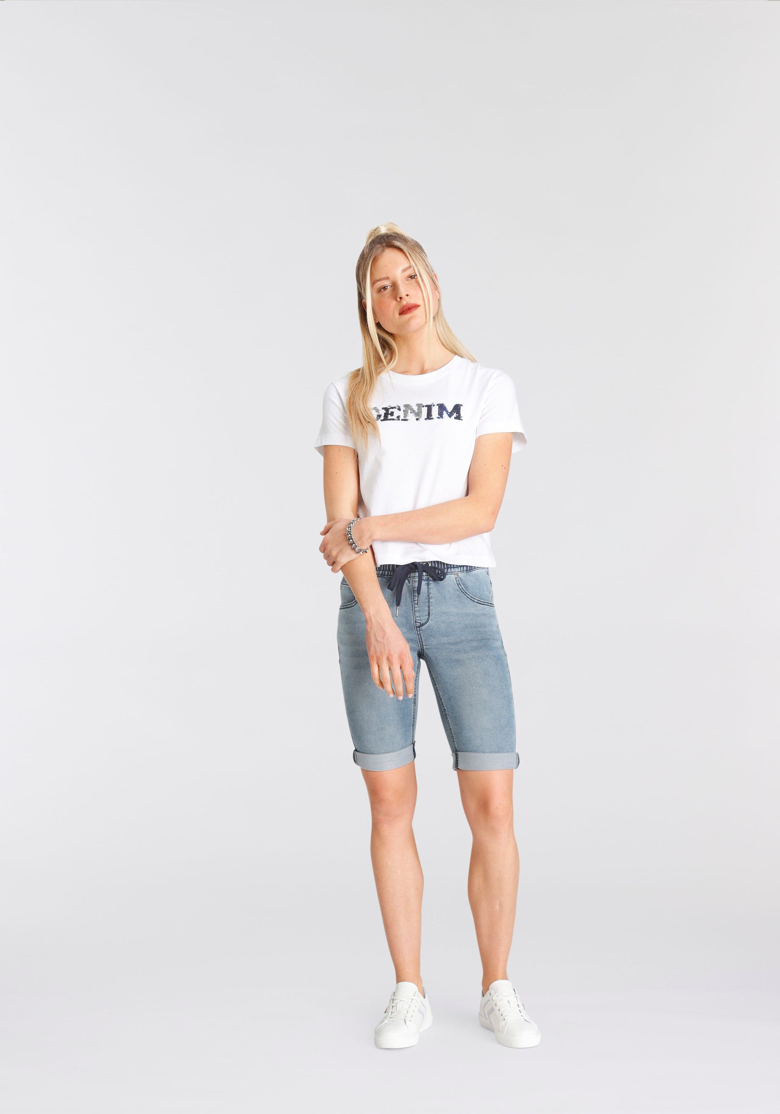 Arizona Jogg-Jeansbermudas hohe Leibhöhe, krempelbare Beinabschlüsse, Used-Look