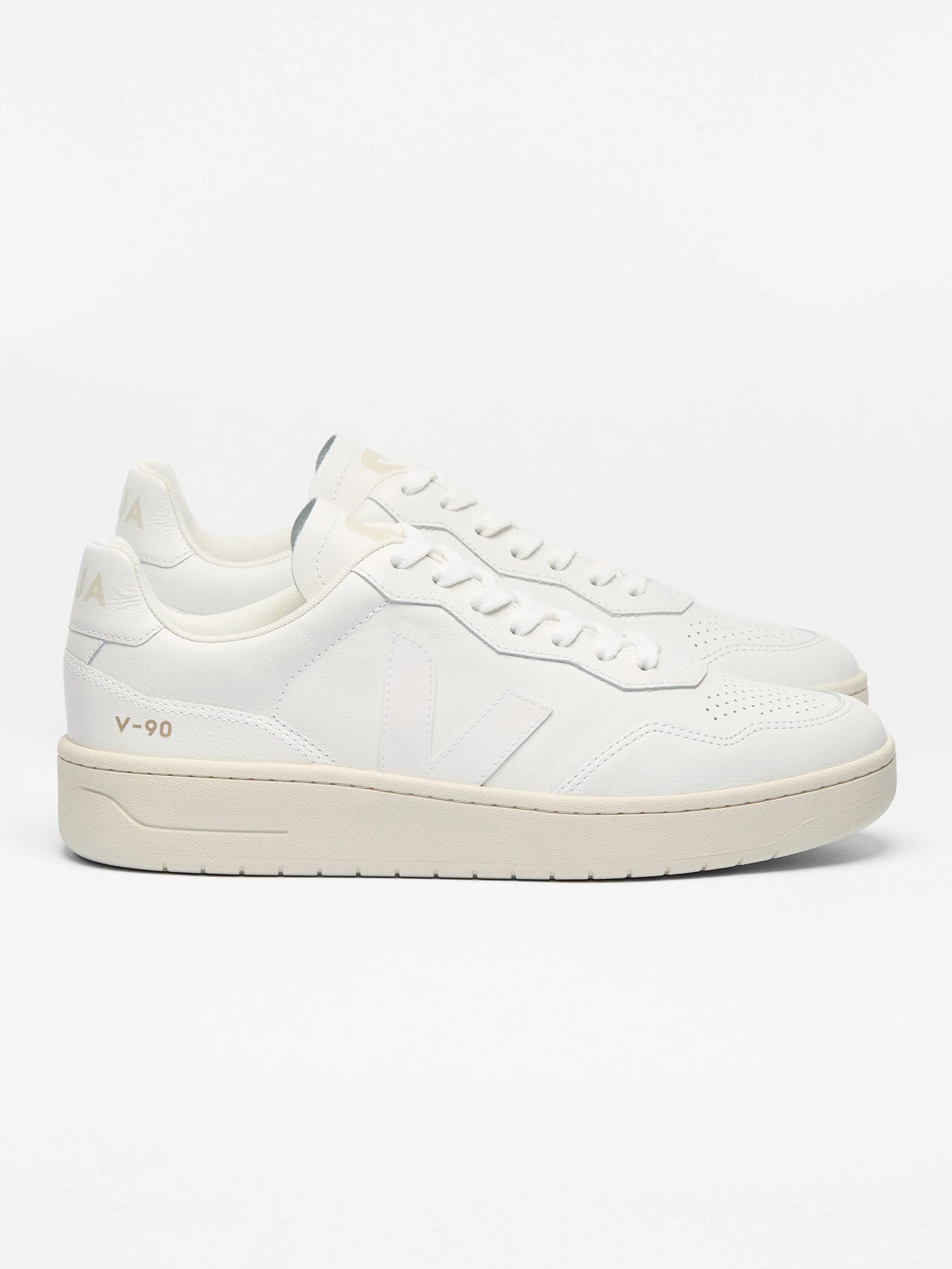 VEJA V-90 Sneaker