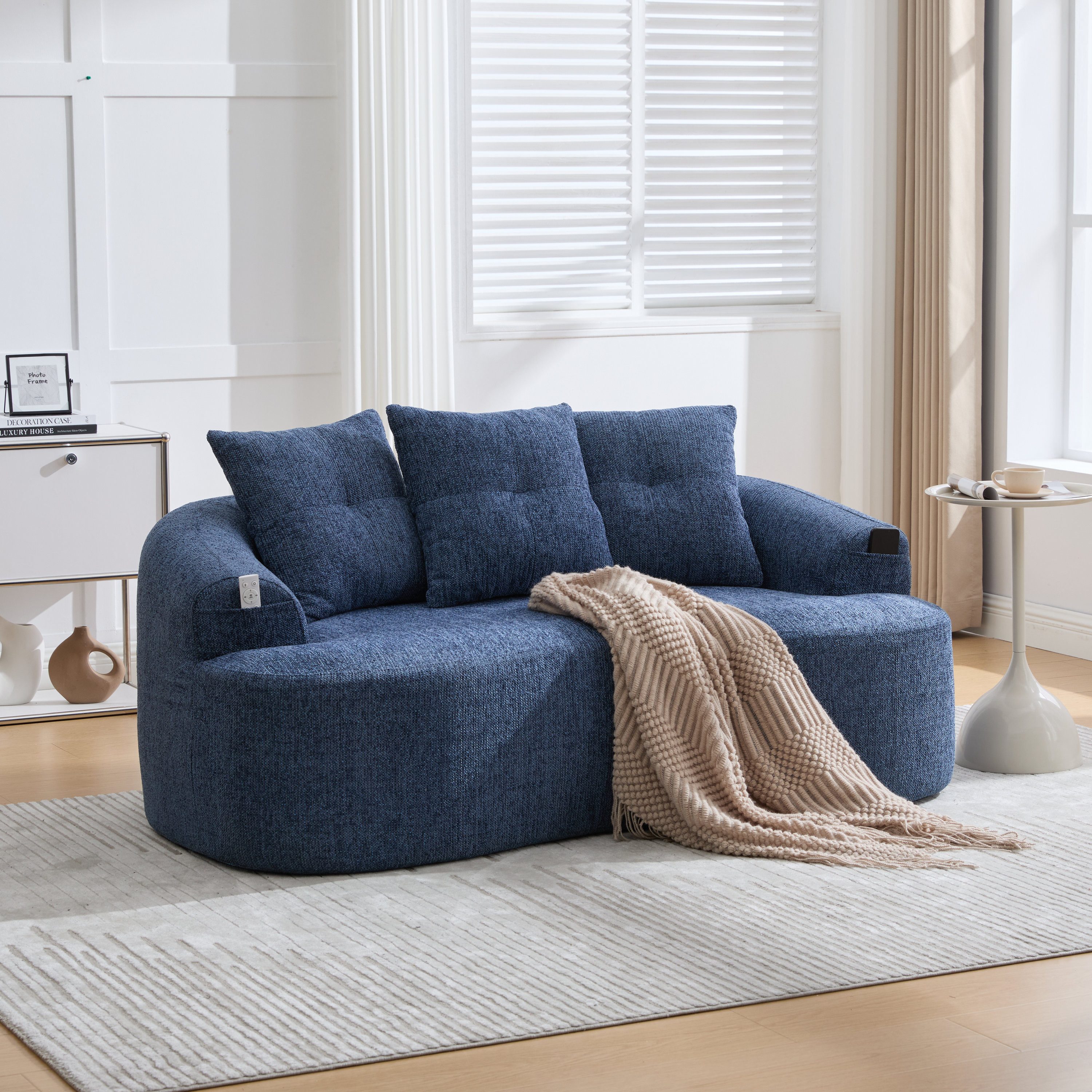 Odikalo 2-Sitzer Sofa inklusive drei Zierkissen, im zeitgenössischen Stil, tiefe, runde Kissen mit Chenille-Wolkenmuster, komprimiertes Design ohne Federkern. Geeignet für kompakte Wohnunge