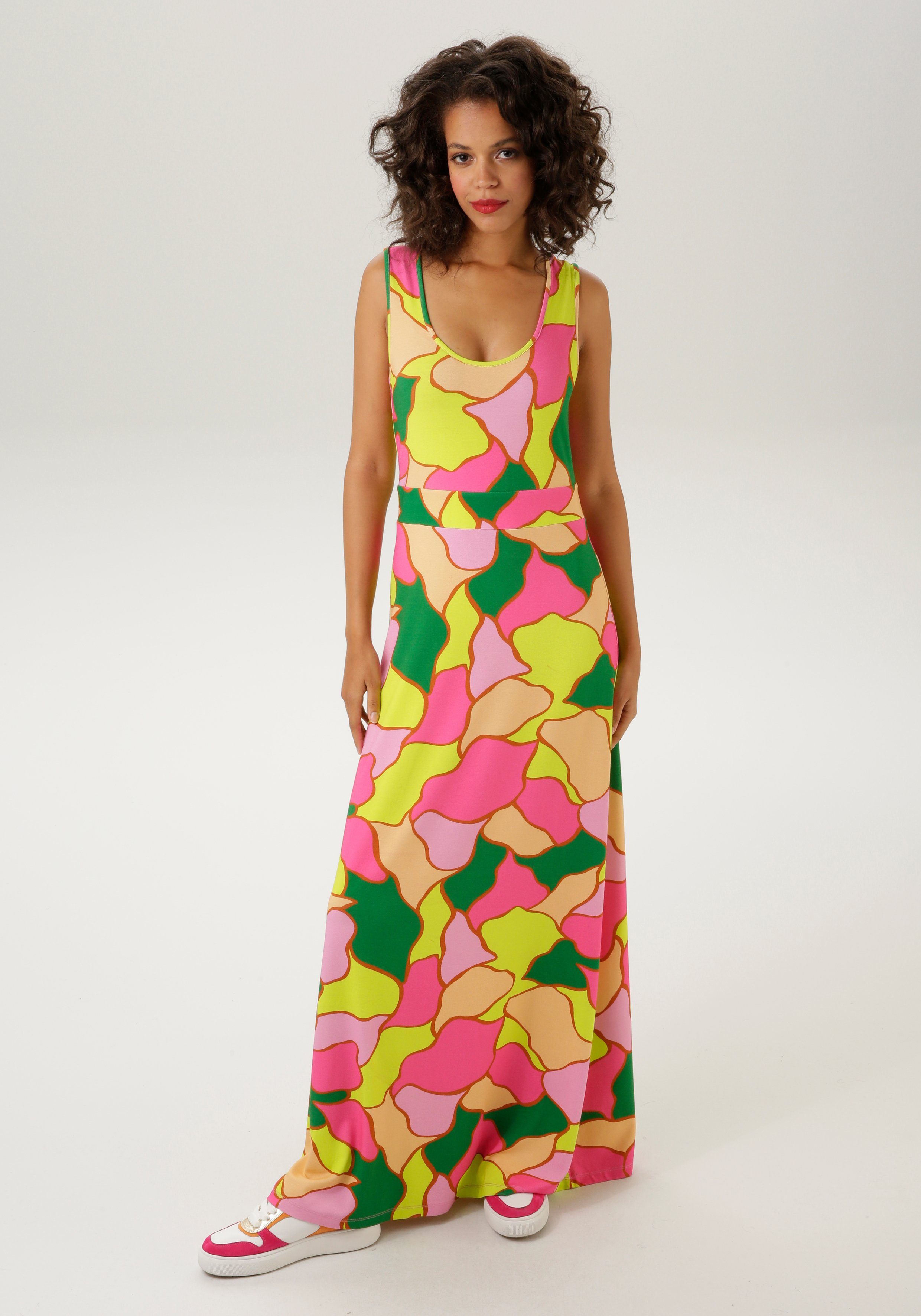 Aniston CASUAL Sommerkleid mit farbharmonischem, graphischen Druck