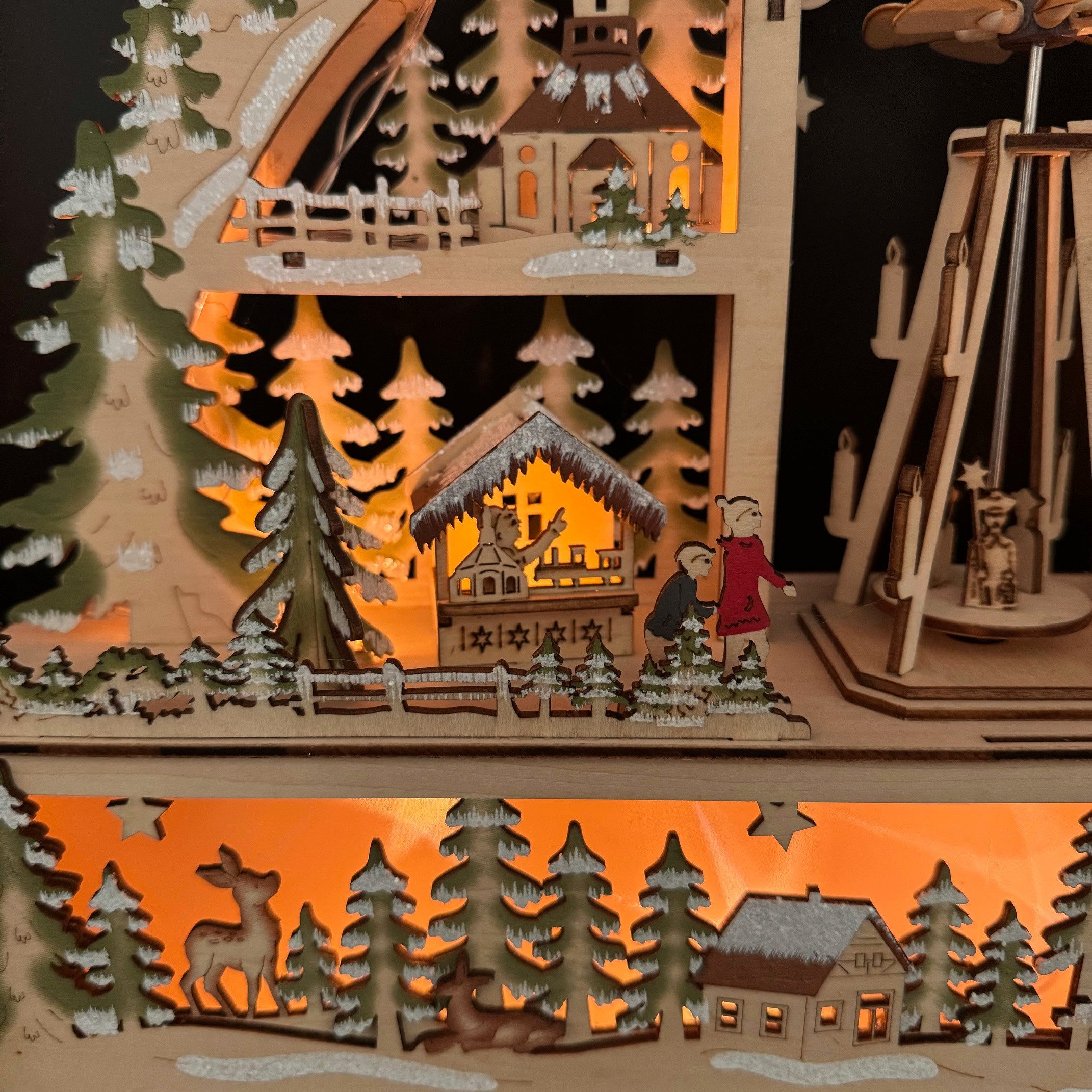 Schwibbogen Aus Dem Erzgebirge Mit Schneemännern – Beleuchtet, 70 Cm Breit