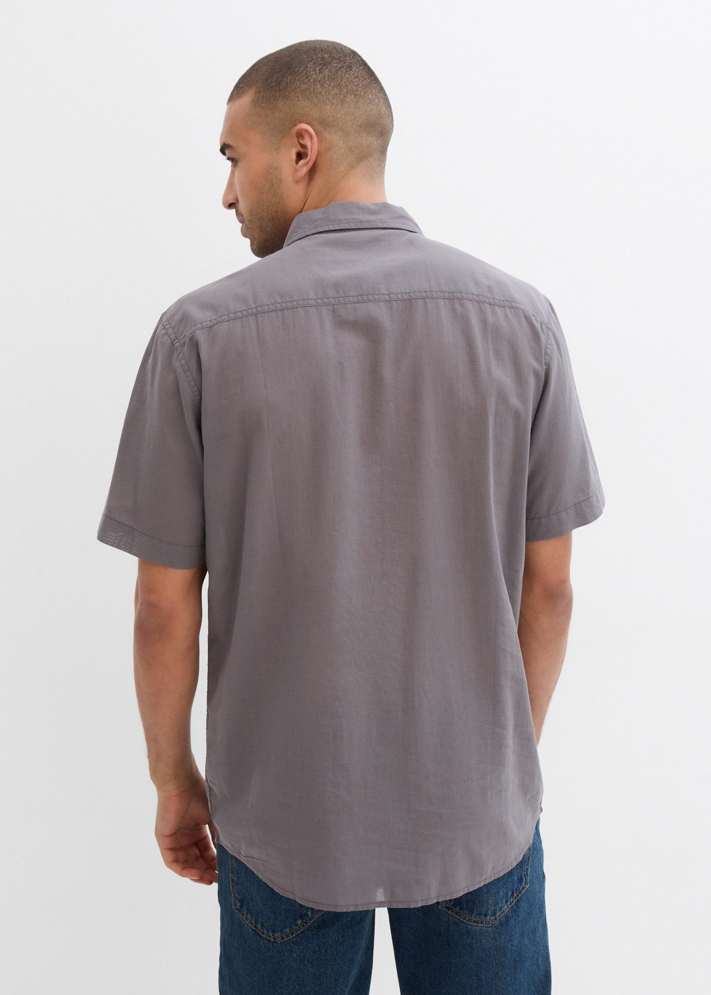 bonprix Kurzarmhemd Regular Fit, aus Baumwolle, mit Brusttaschen, Kentkragen