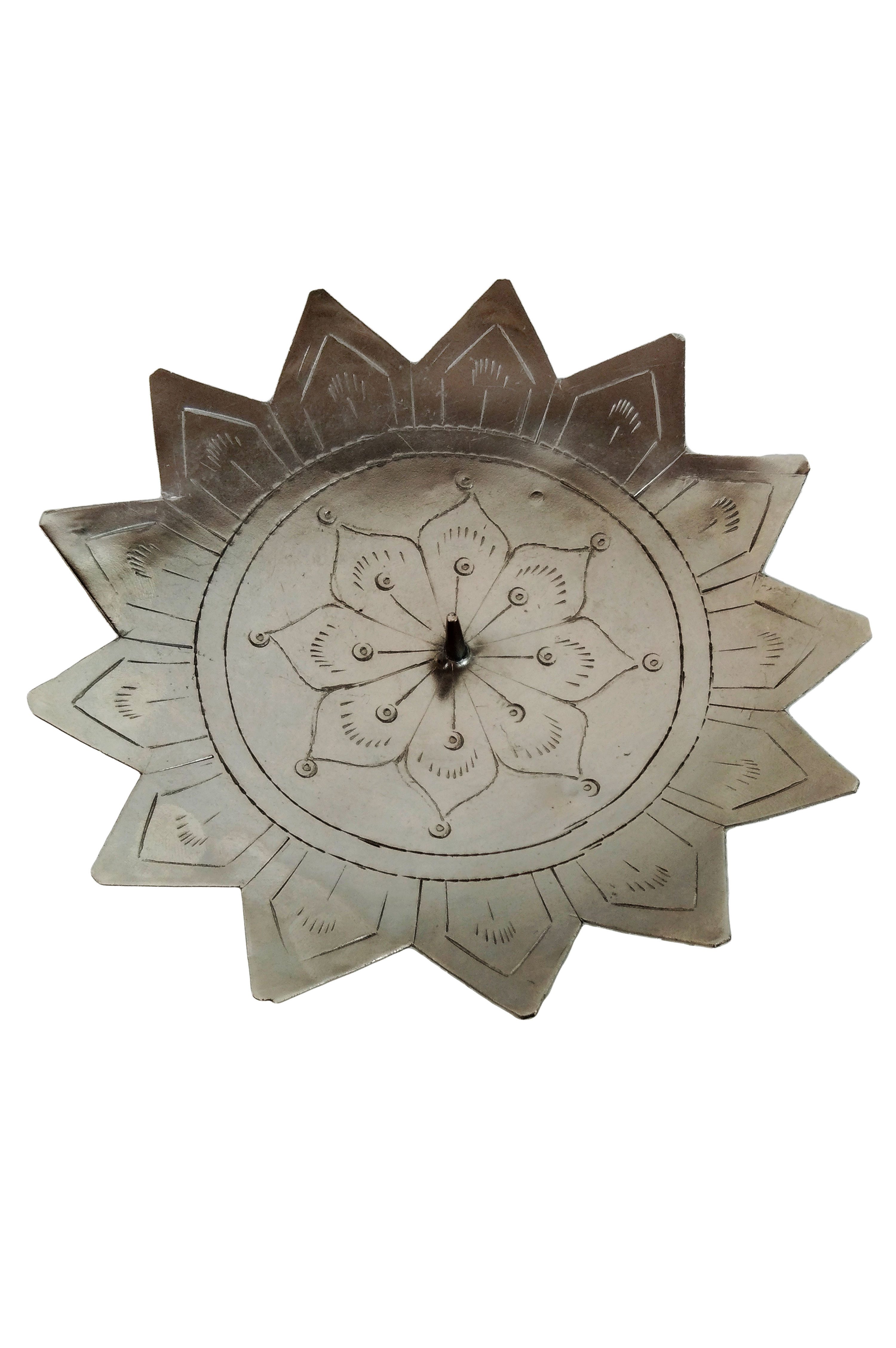 Marrakesch Orient & Mediterran Interior Kerzenständer Orientalische Deko Kerzenhalter Silber Jaini Sternform 15cm (1 St), Handarbeit