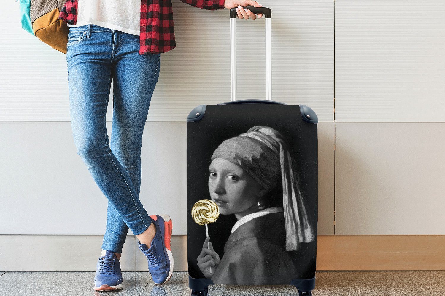 MuchoWow Handgepäckkoffer Mädchen mit Trolley, - Perlenohrring einem Reisekoffer mit für Gold, 4 Rollen, Johannes - Reisetasche Handgepäck Ferien, Lollipop - rollen, Vermeer