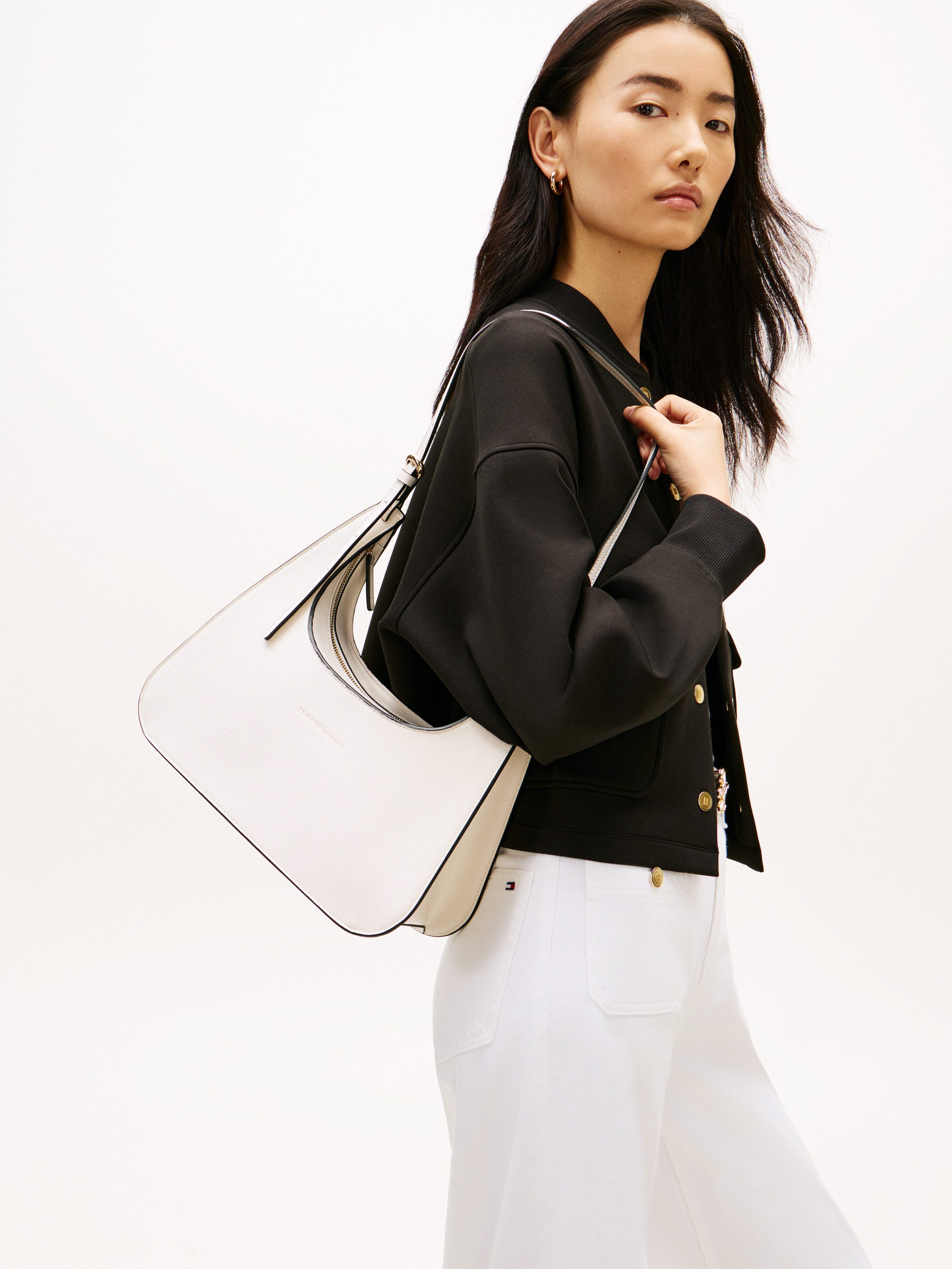 Tommy Hilfiger Schultertasche TH MODERN SHOULDER BAG, Umhängetasche, Handtasche, Tragetasche mit Logoprägung