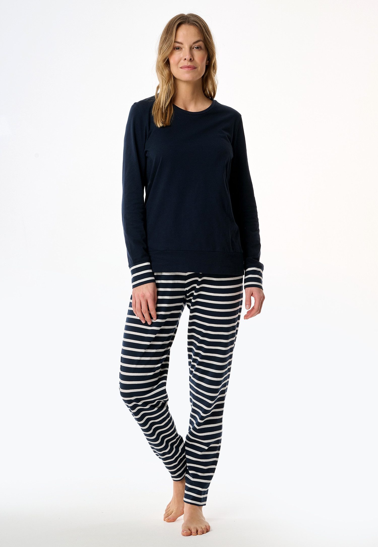 Schiesser Schlafanzug Casual Essentials (2 tlg) Baumwolle, Rundhalsausschnitt, langärmelig