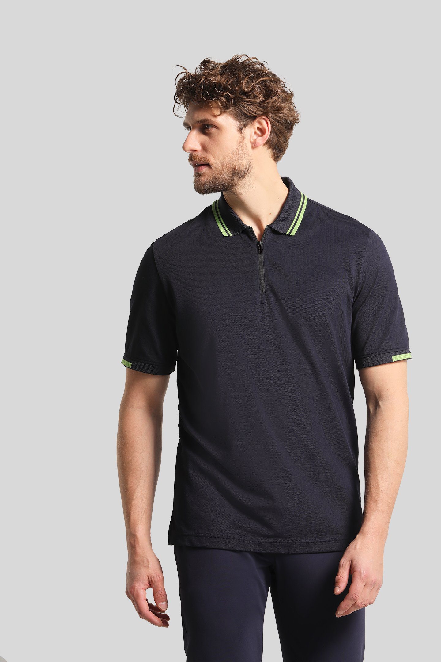 bugatti Poloshirt mit Silikon-Logo-Badge am Saum marine