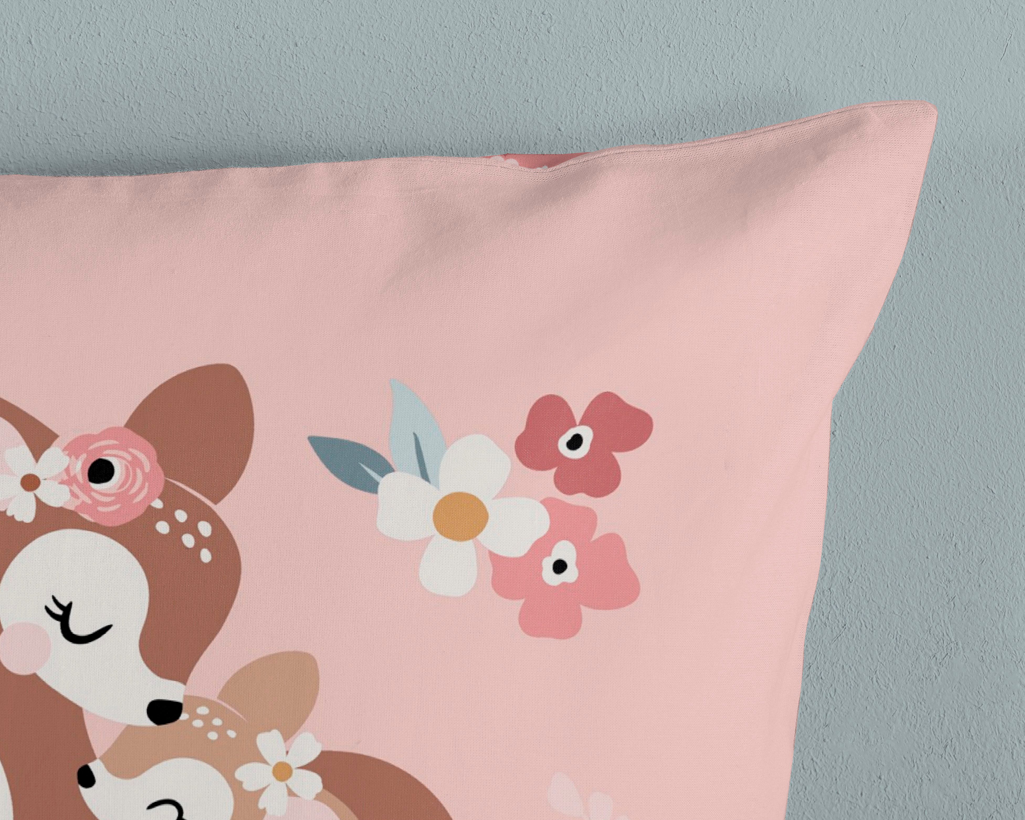 good morning Kinderbettwäsche Bibi blossom, Renforcé, 2 teilig, Baumwolle, 135x200, Reißverschluss, Wende, Kind, Mädchen, Bambi, Rosa – Bild 4 von 5