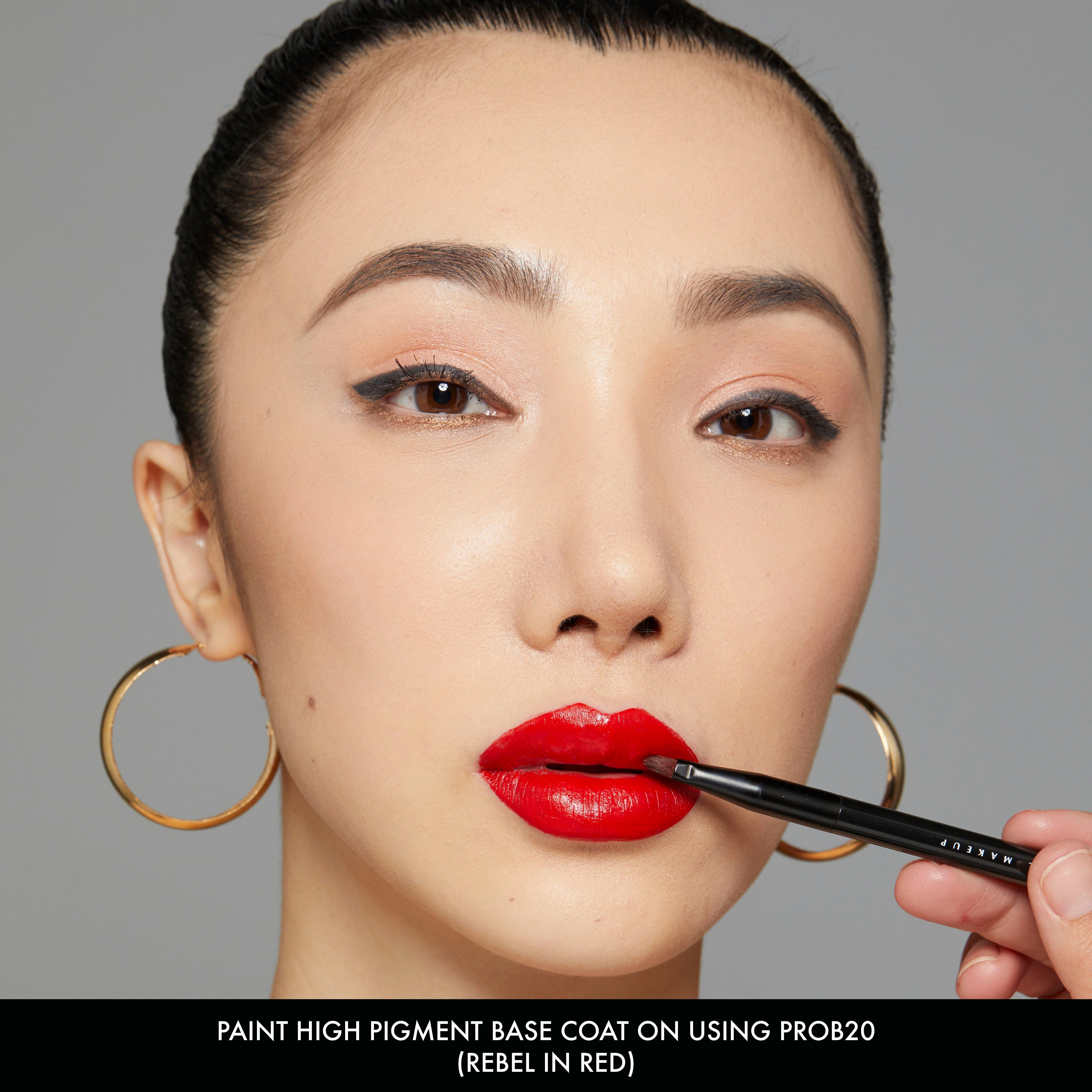 geformtem präziser Pigment Makeup Applikator Auftrag Professional NYX High Shine, Red mit Rebel Loud Lip In Lippenstift Shine
