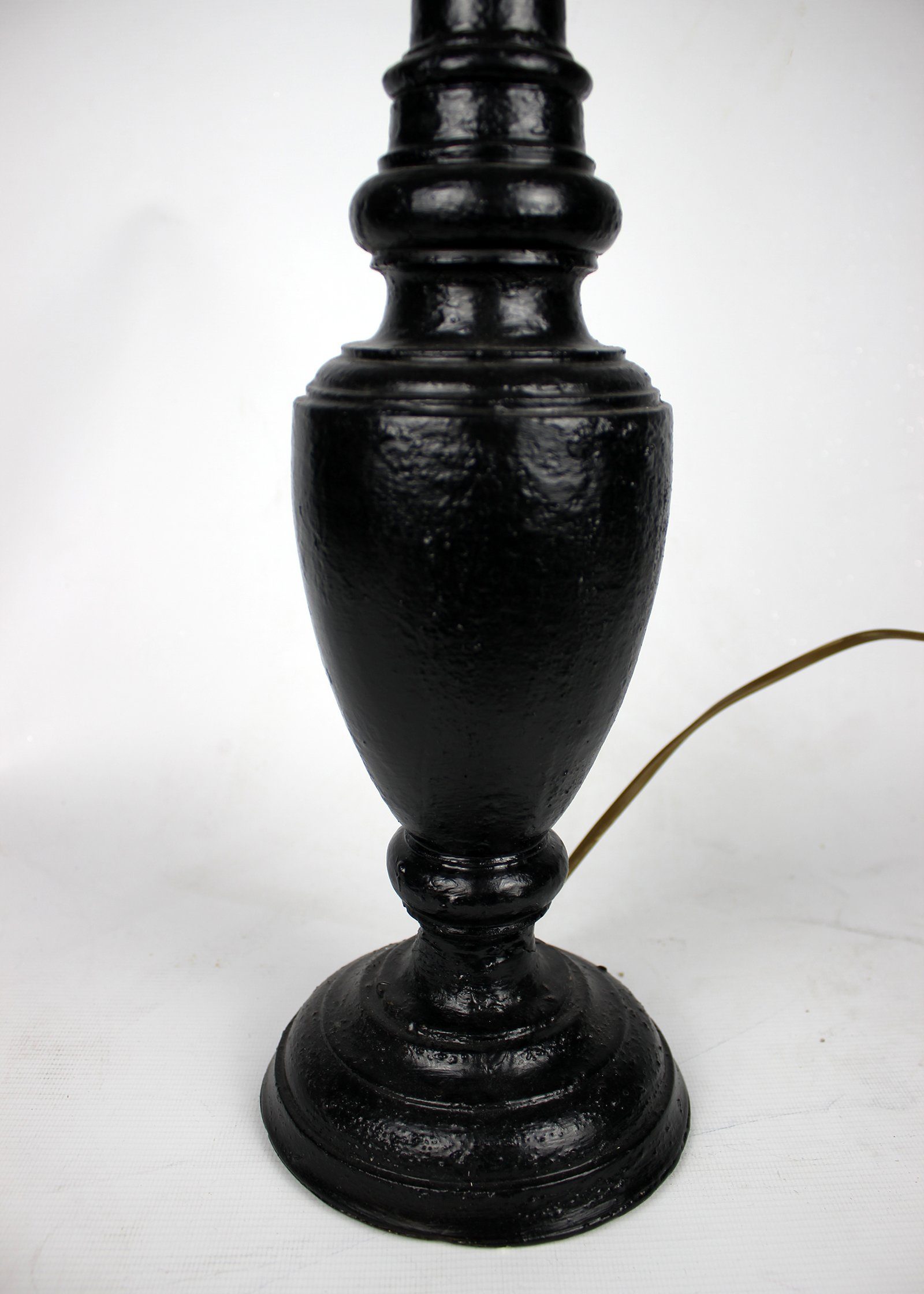 Tischleuchte gedrechselt lackiert Home schmal Signature schwarz handgefertigt Collection in warmweiß, Tischlampe ohne Lampenschirm, Holz Leuchtmittel, Italien mit