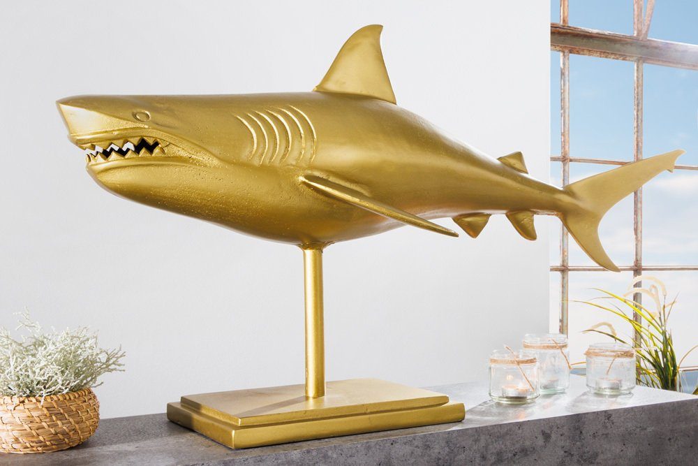 riess-ambiente Tierfigur HAI 103cm gold - Metall, handmade, montiert, Dekoration, maritim (Einzelartikel, 1 St), Skulptur im Hai-Design - ideal für Badezimmer, Wohnzimmer & Essbereich