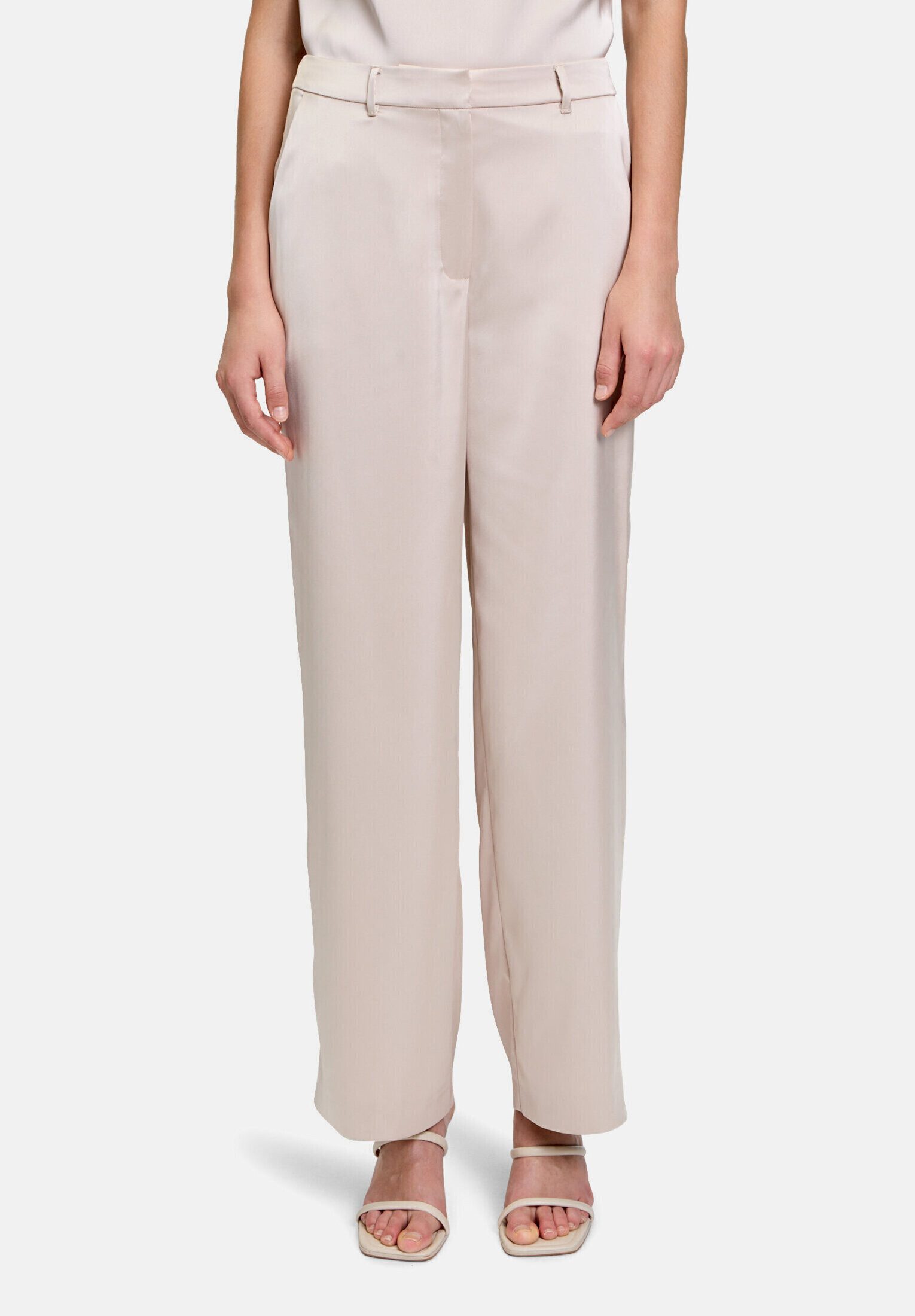 Betty&Co Anzughose Damen mit Glanzeffekt Material – Bild 2 von 5