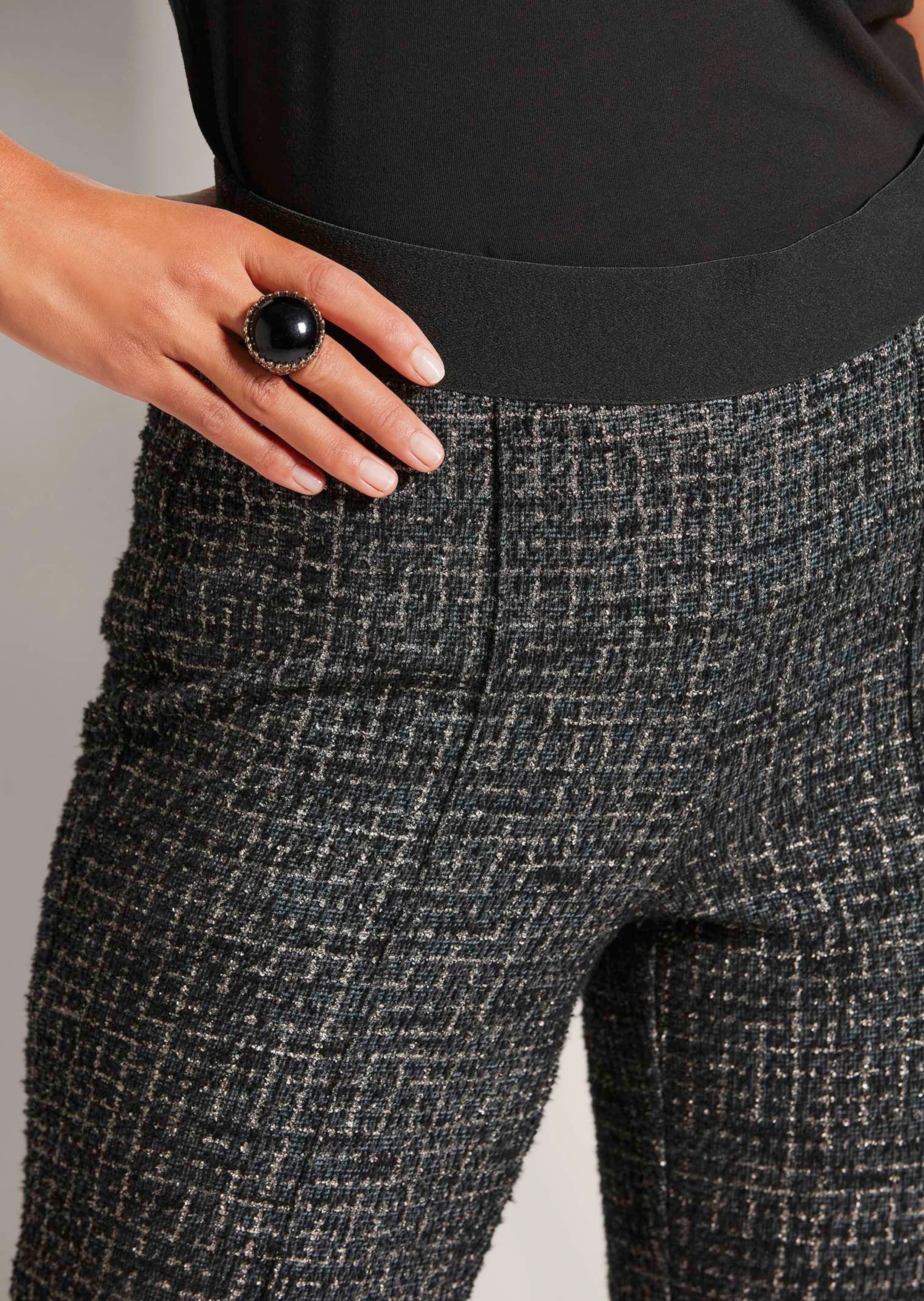 MADELEINE Stoffhose Baumwollhose mit elastischem Bund Stoffhose mit ausgestellten langen Beinen und abgenähten Biesen