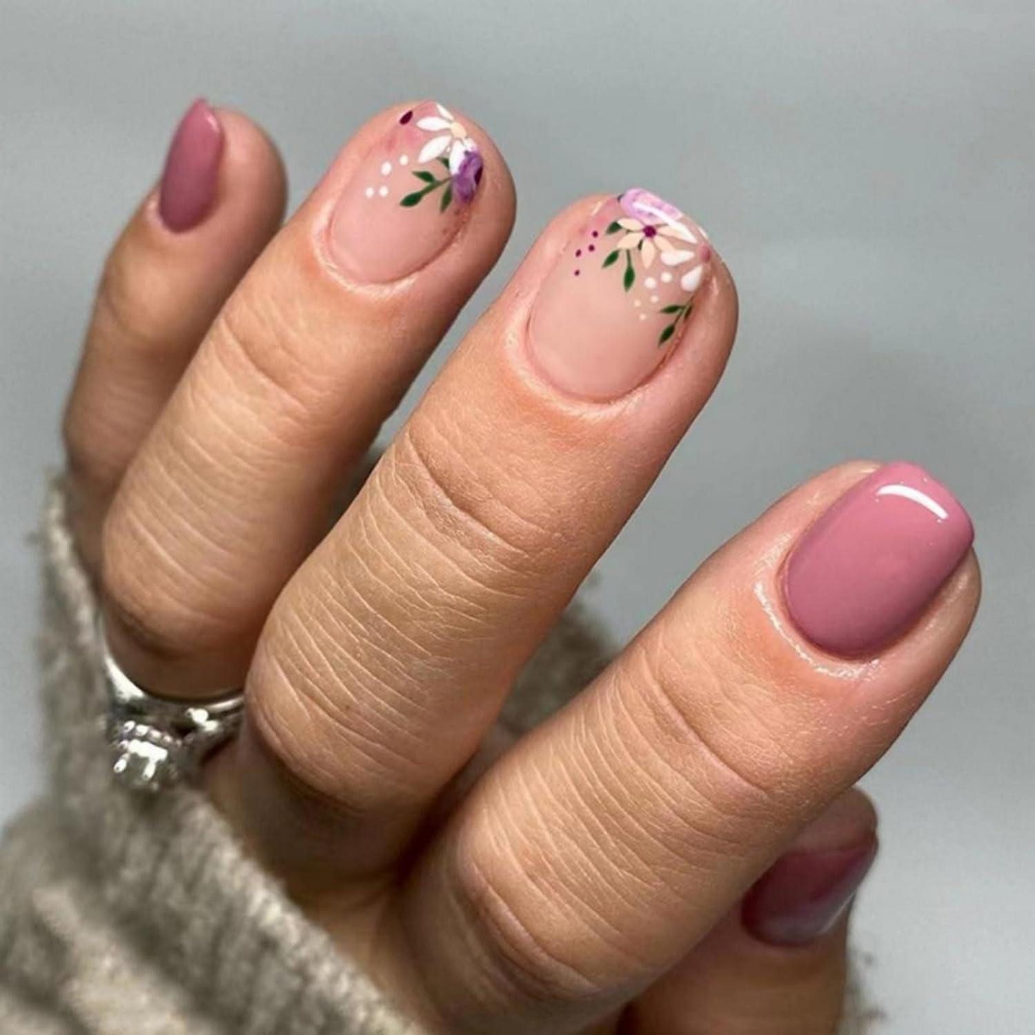 LuxusKollektion Kunstfingernägel 24er Set Lila Eckige Press on Nägel mit Blumenmuster