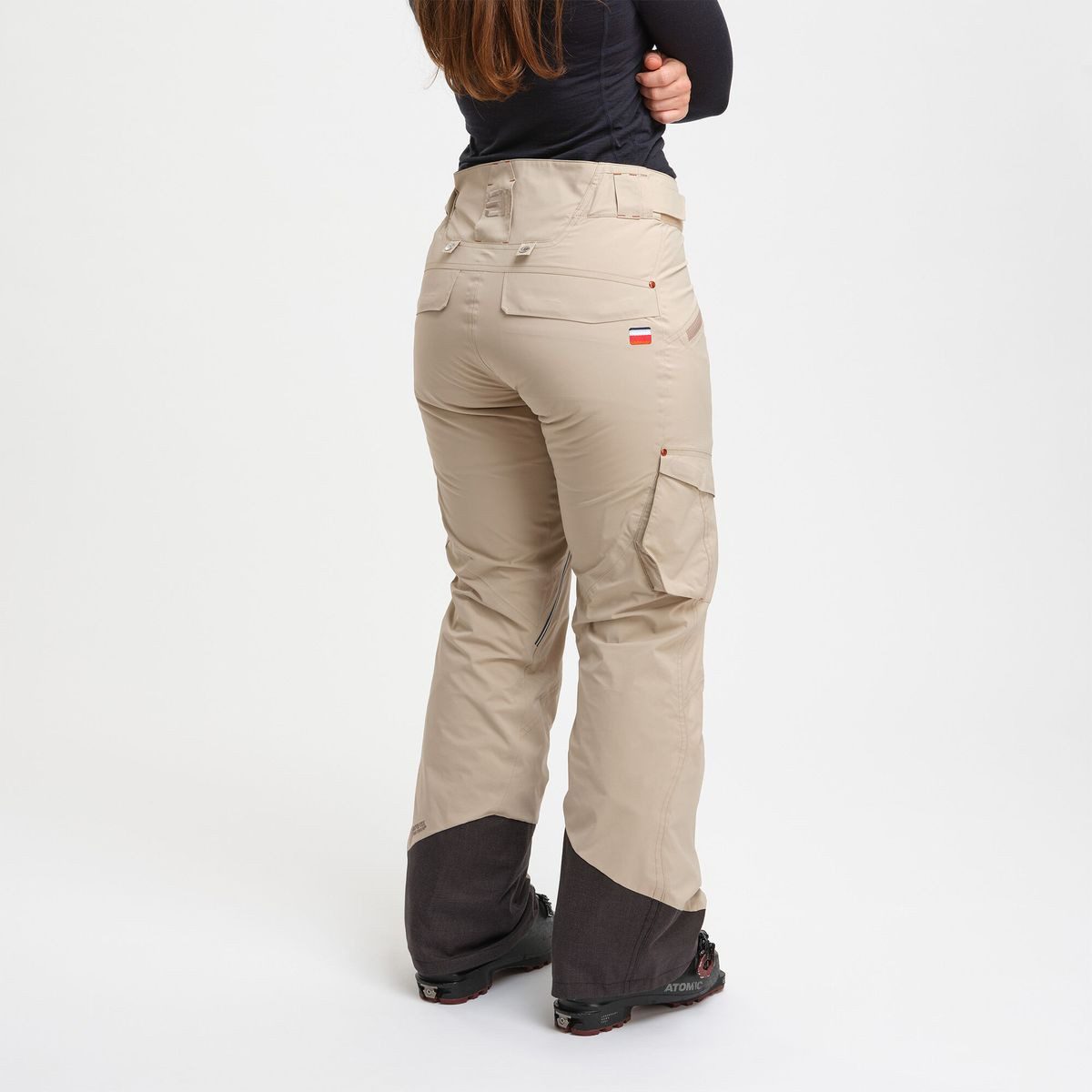 Elevenate Skihose Women Lavancher Cargo Pants Stilvolle, winddichte Skihose mit PrimaLoft® Isolierung und Gore-Tex