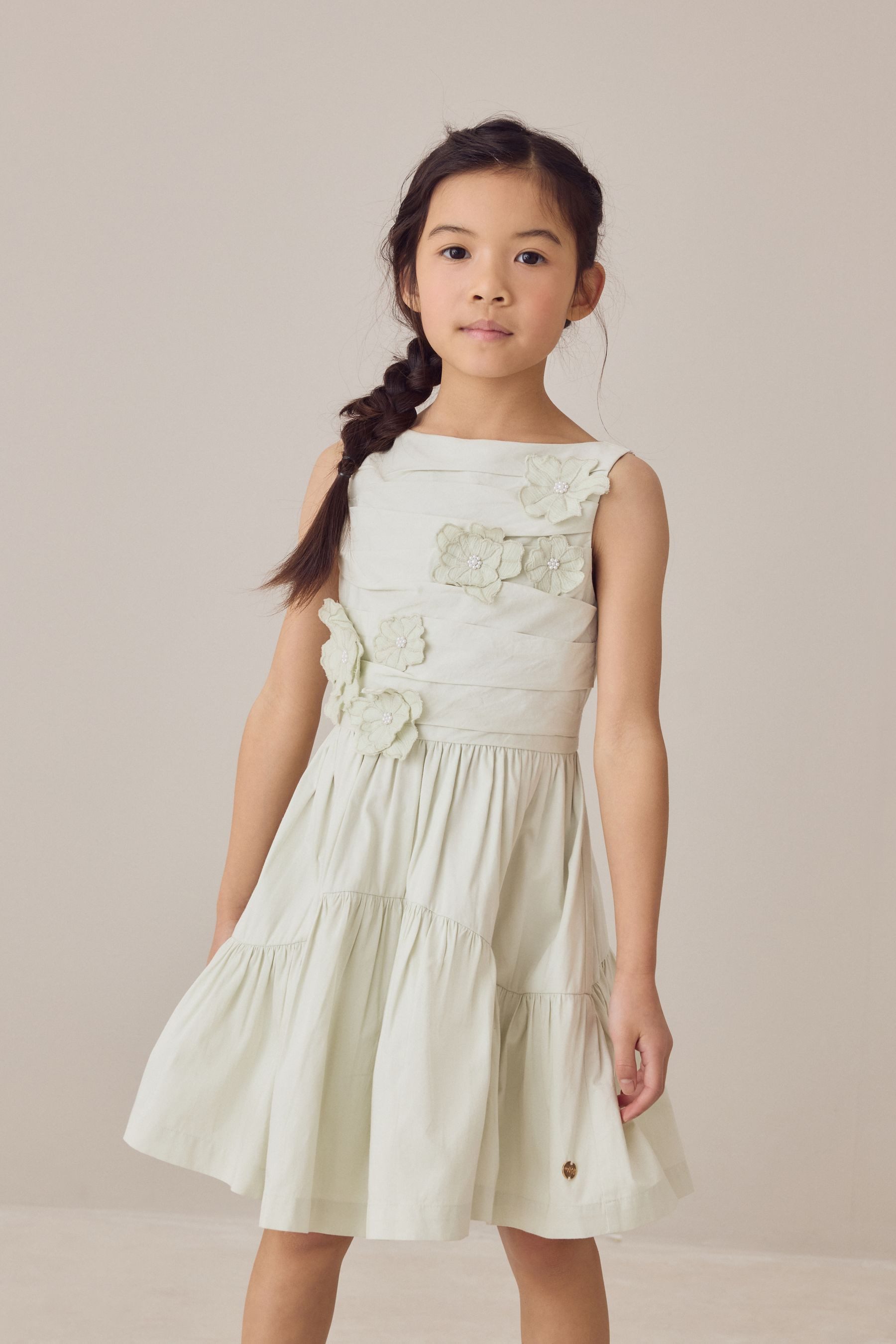 Volantkleid Laura Ashley Mehrlagiges Kleid mit Blumendeko