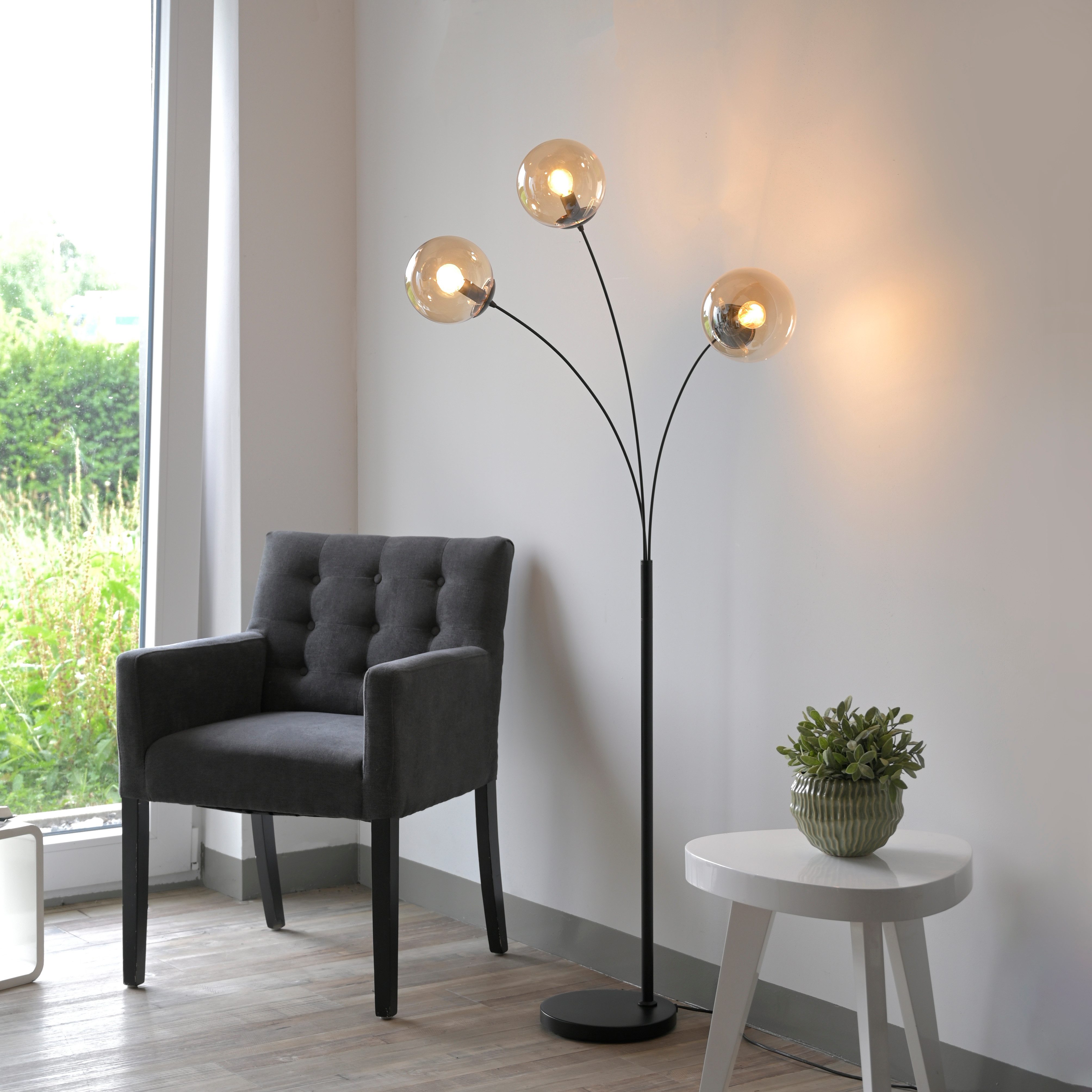 my home Stehlampe Nymölla, ohne Leuchtmittel, Stehleuchte mit großen Glasku günstig online kaufen