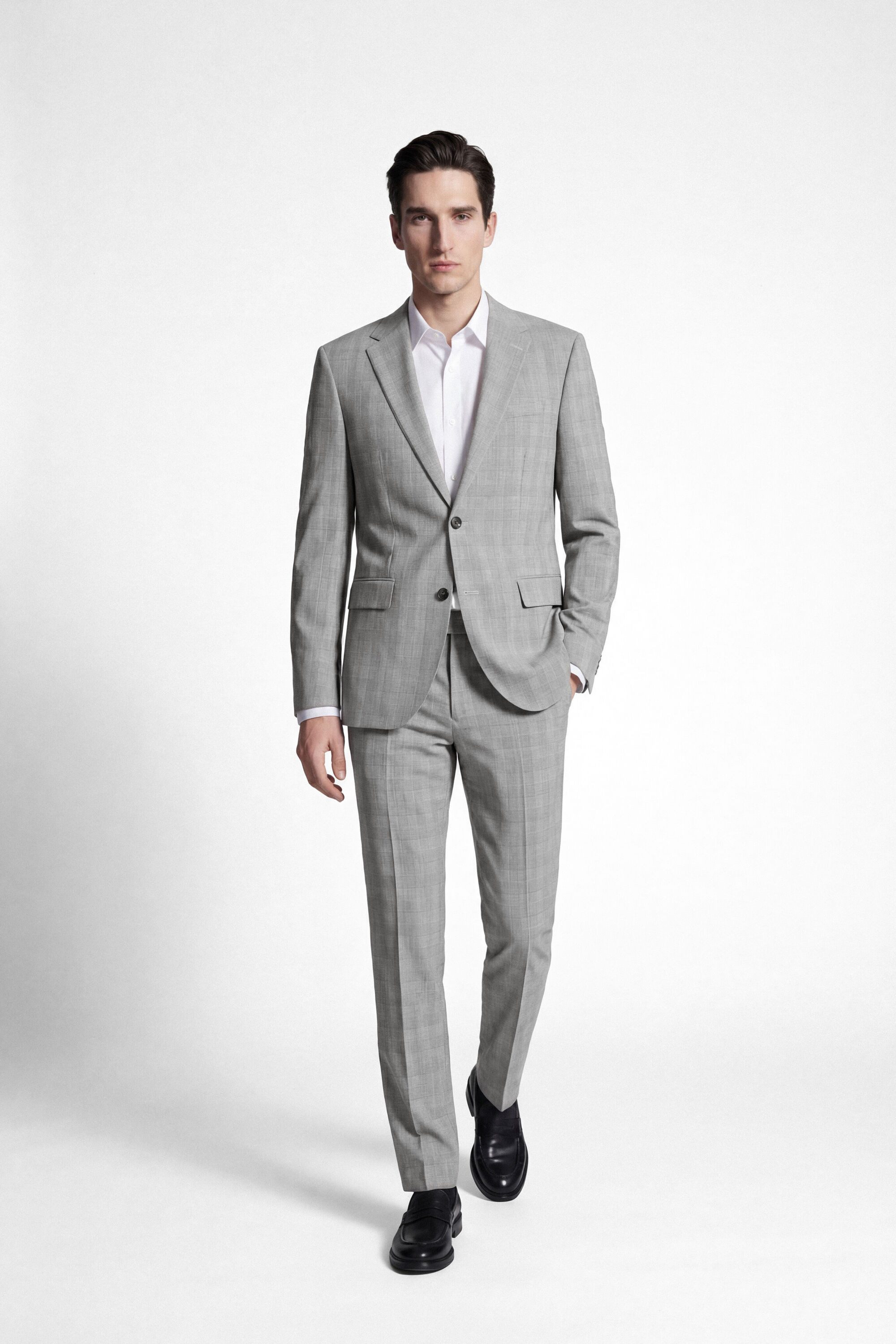Thomas Goodwin Anzug 2225 mit klassischem Reverskragen