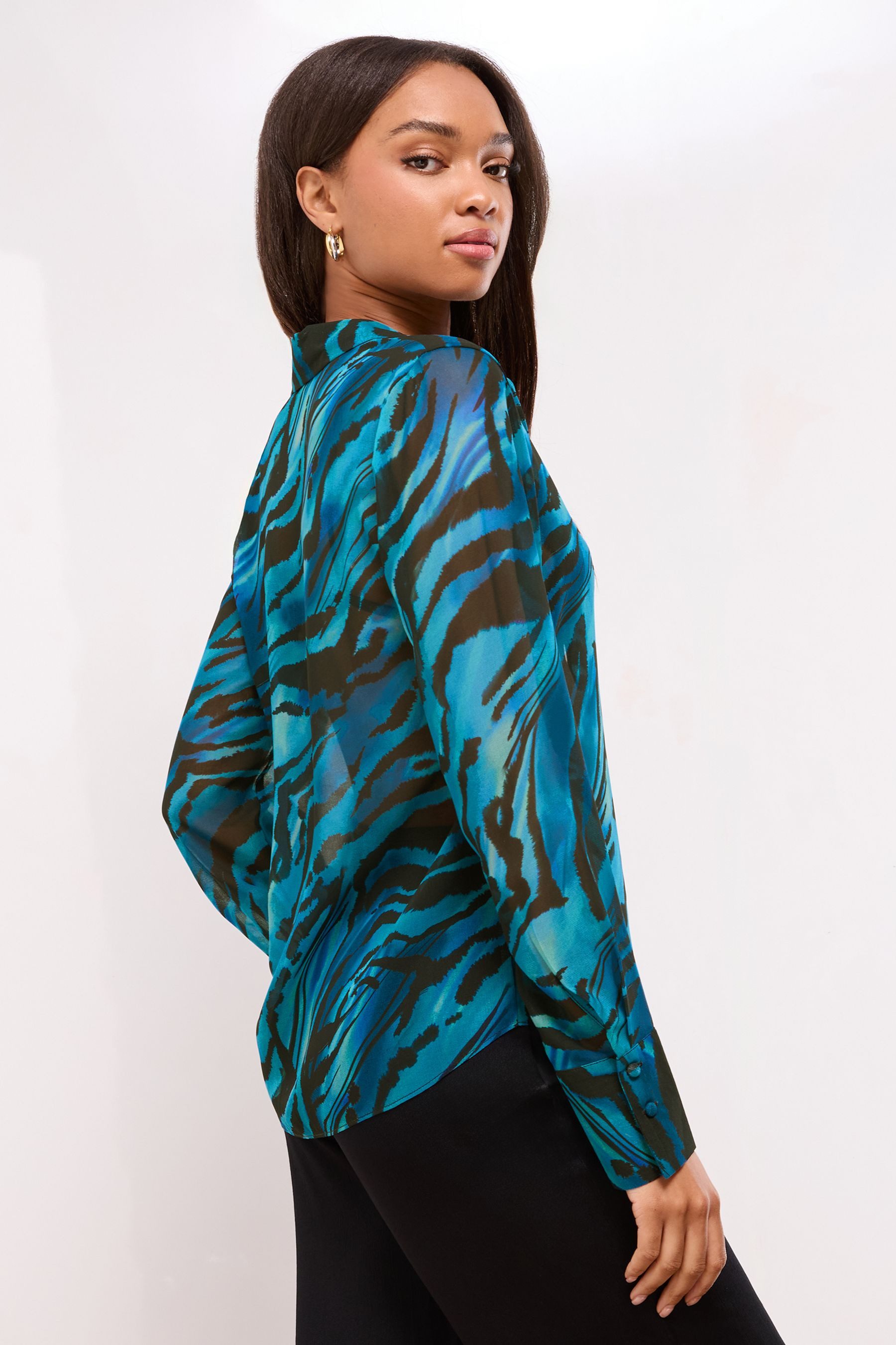 LIPSY Hemdbluse Lipsy Bedruckte Chiffonbluse, Regular (1-tlg) günstig online kaufen