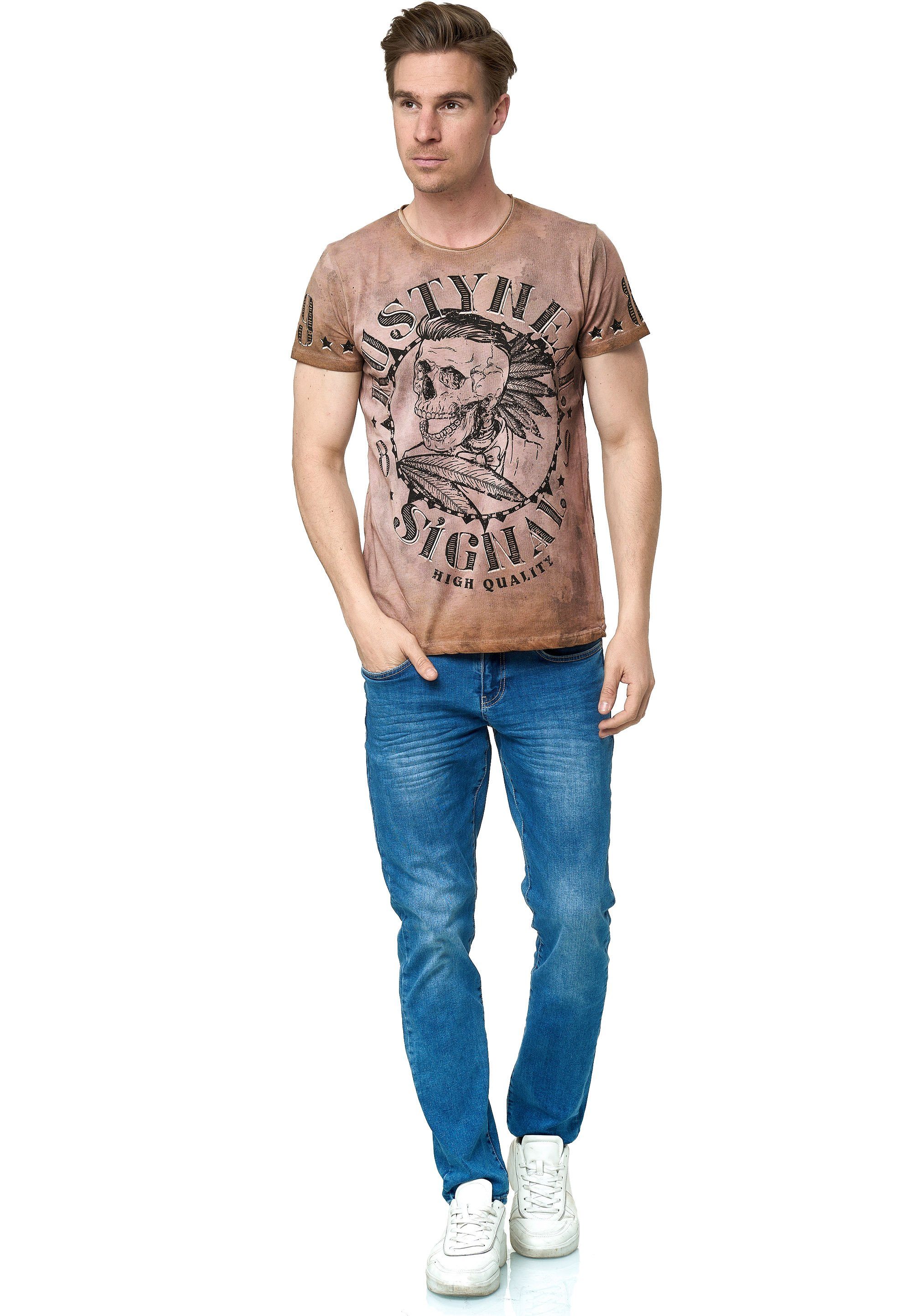 Rusty Neal T-Shirt mit stylischem Totenkopf-Print camelfarben