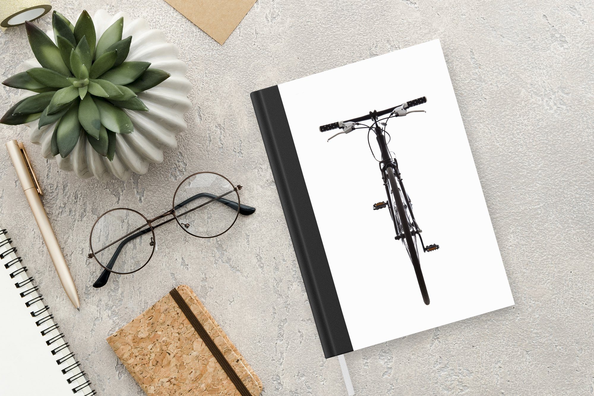 MuchoWow Notizbuch Vorderansicht eines Mountainbikes, Notizheft, 98 A5, Haushaltsbuch Journal, Tagebuch, Seiten, Merkzettel