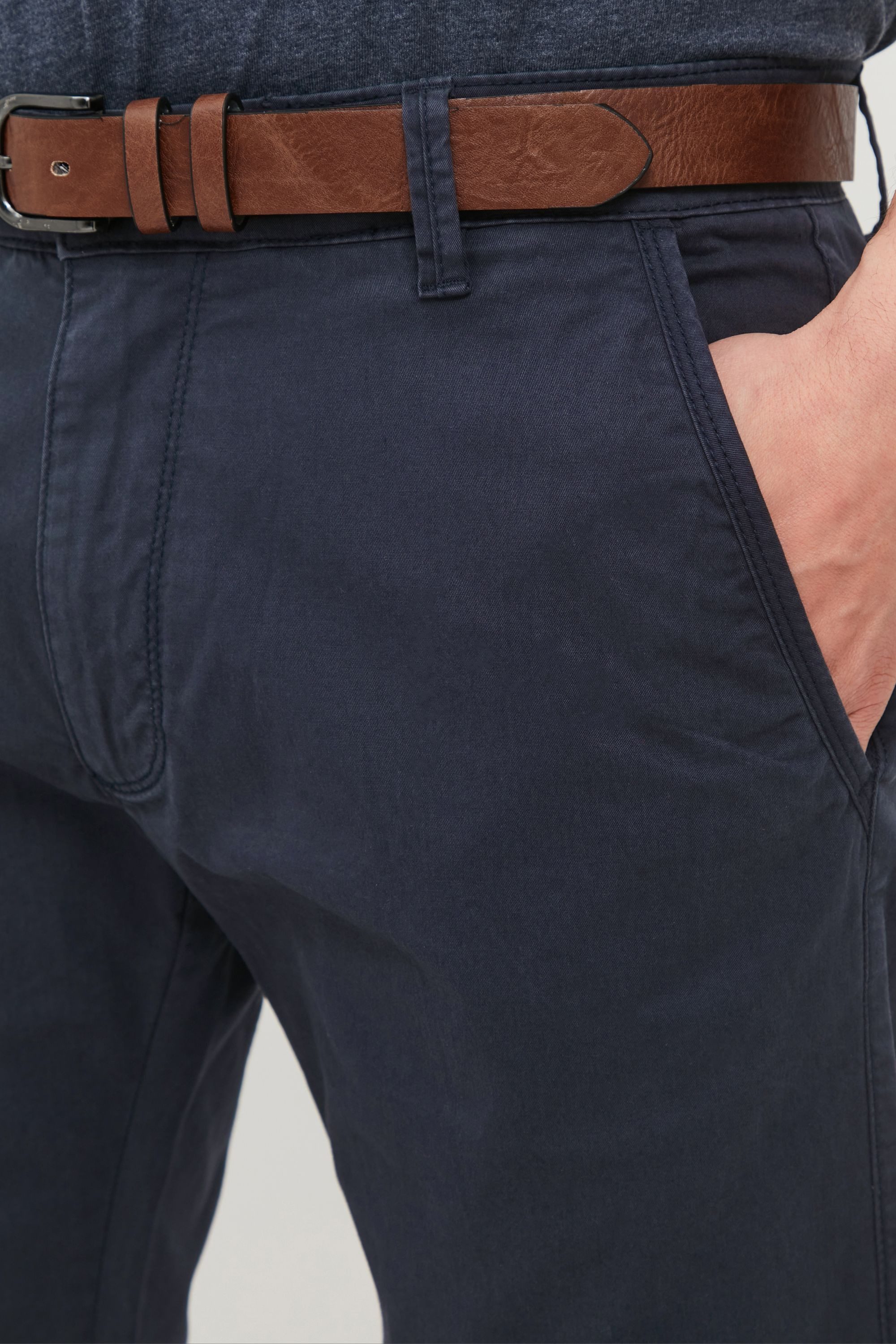 Indicode Chinoshorts IDTenefa Chino Shorts mit Gürtel
