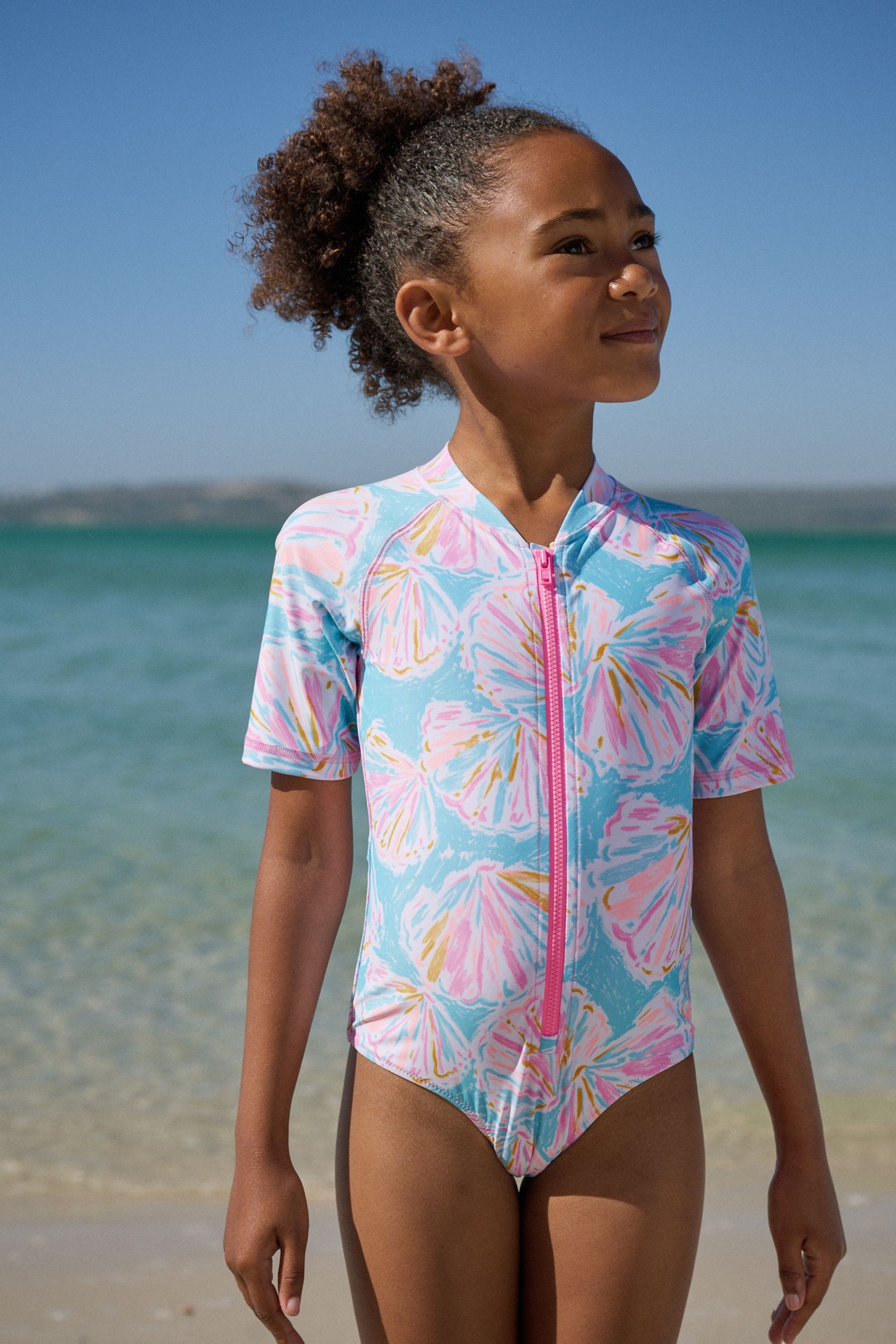 Next Badeanzug Kurzärmeliger Sonnenschutz-Badeanzug (1-St)