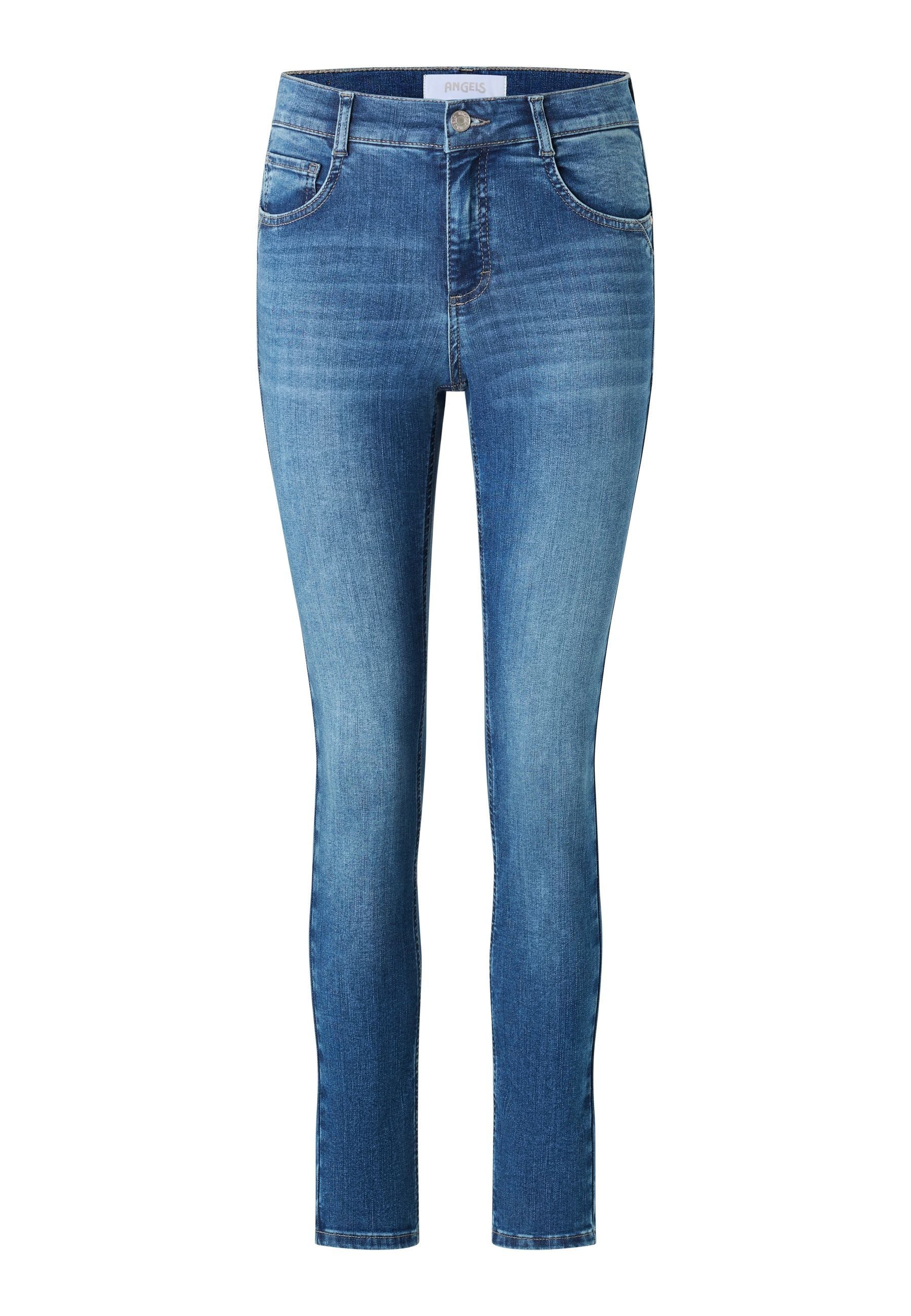 Chinos