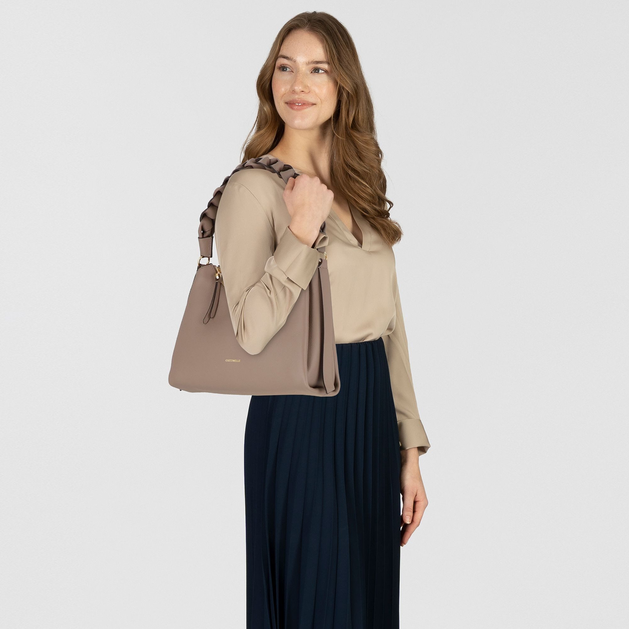 COCCINELLE Schultertasche Boheme, Leder