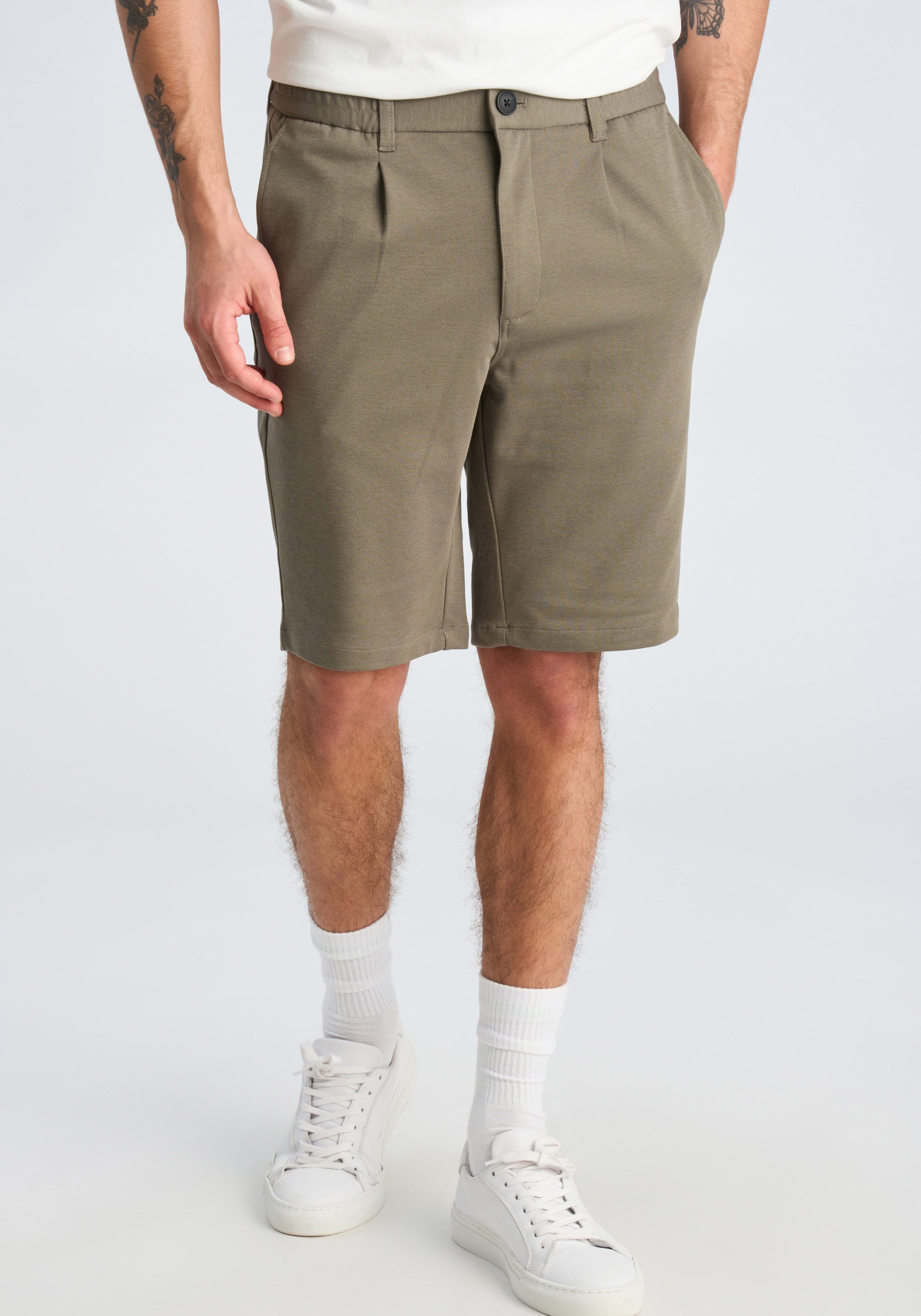 LINDBERGH Shorts mit Viskose und Stretch