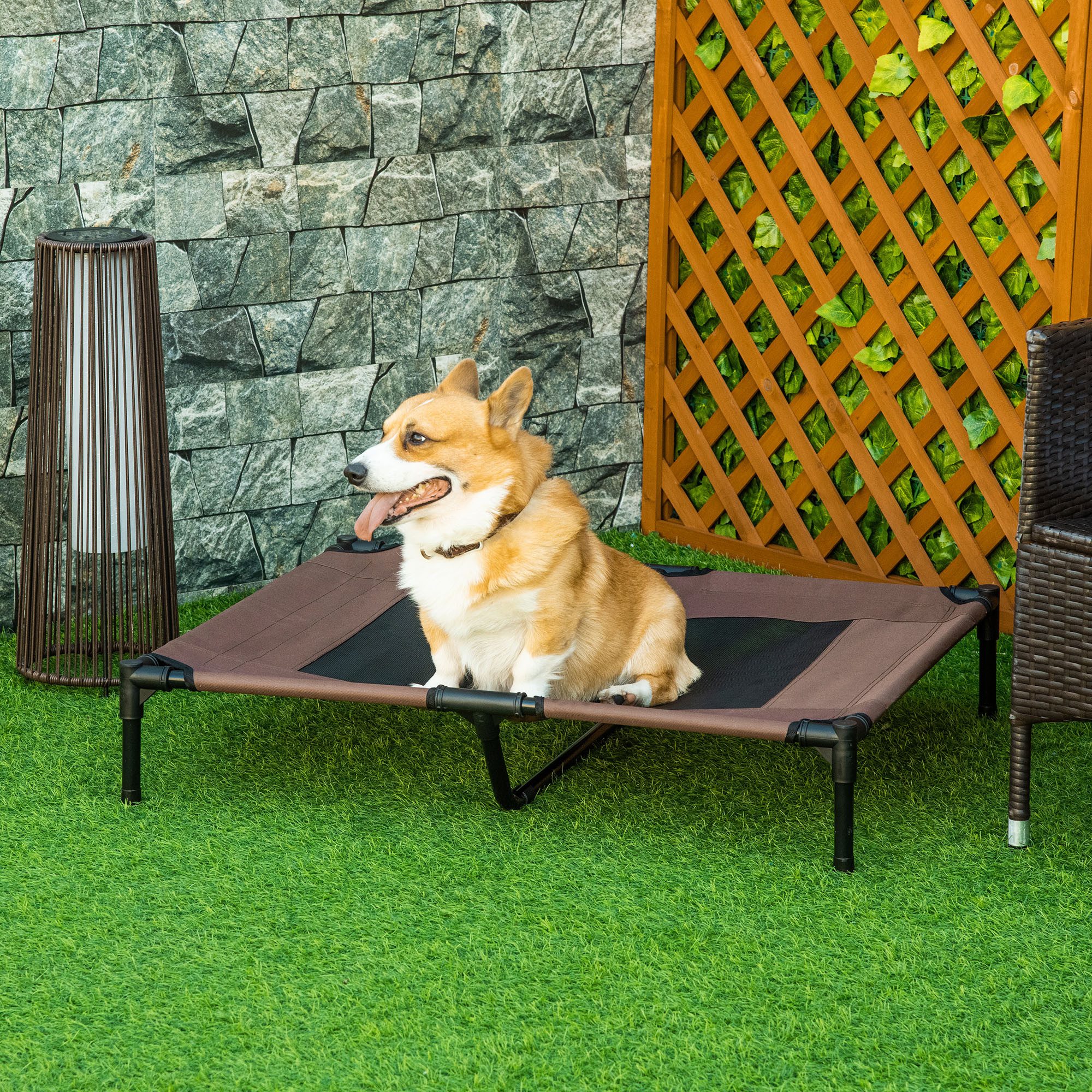 PawHut Tierbett Hundeliege outdoor Schlafplatz Hundebett 92 x 76 x 18 cm, Oxford-Gewebe, Texteline-Netz, für Garten, Balkon, Kaffee-Braun