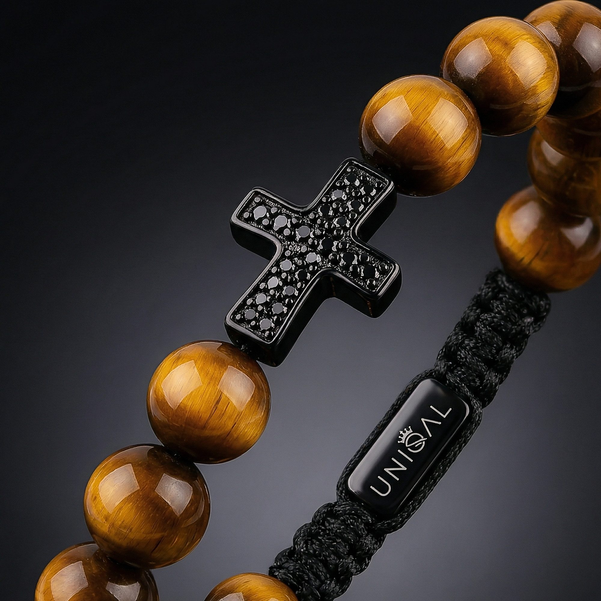 UNIQAL.de Armband aus Naturstein mit Edelstahl-Kreuz & Zirkonia – Unisex, 8 mm (Schutzsymbol, Energieeffekt, dezente Eleganz in moderner Ausführung, handgefertigt, langlebige Qualitätsarbeit), modernes Herren-Statement, ideale Geschenkidee