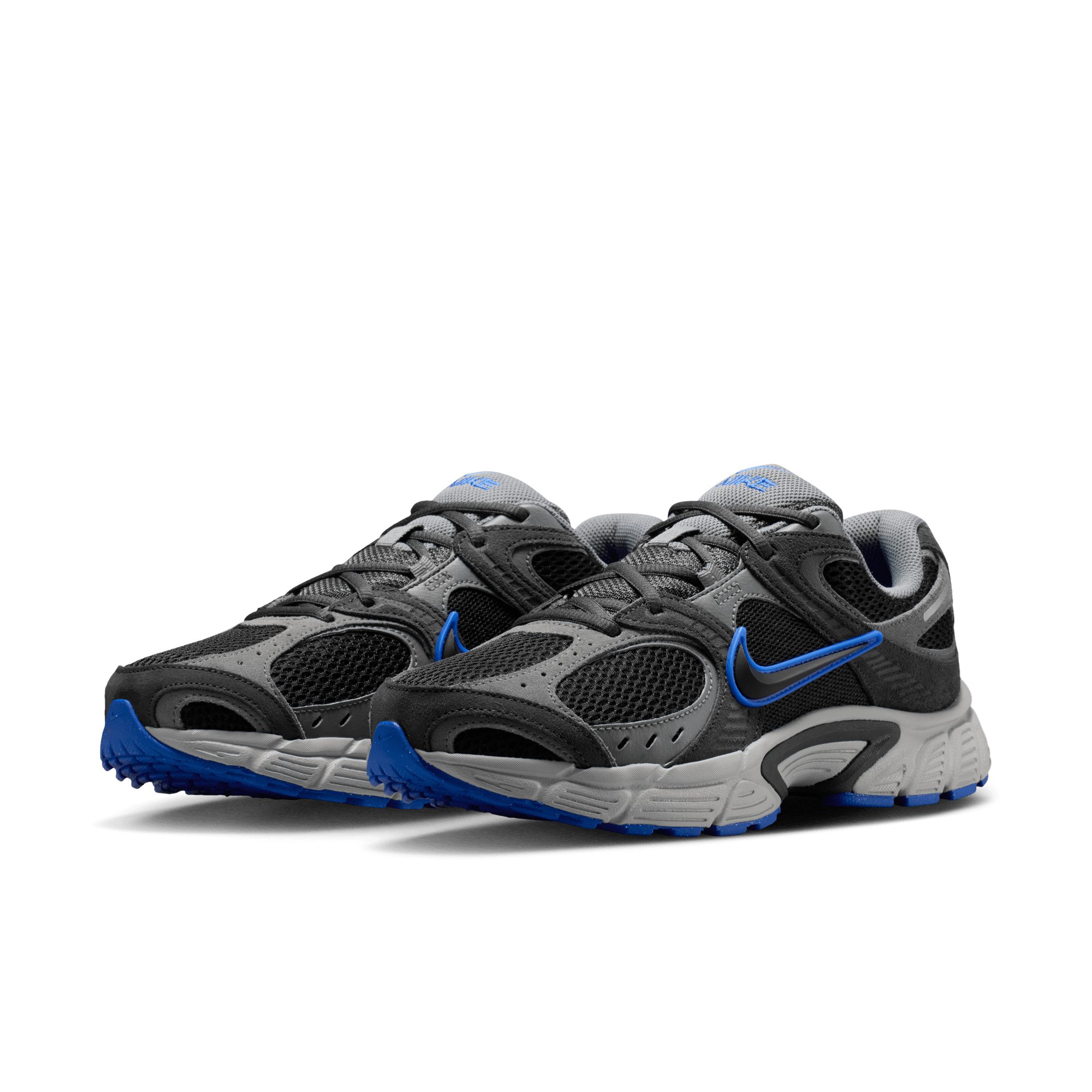 Nike Sportswear V5 RNR Suede Sneaker inspiriert vom Design des Y2K Nike Vomero 5